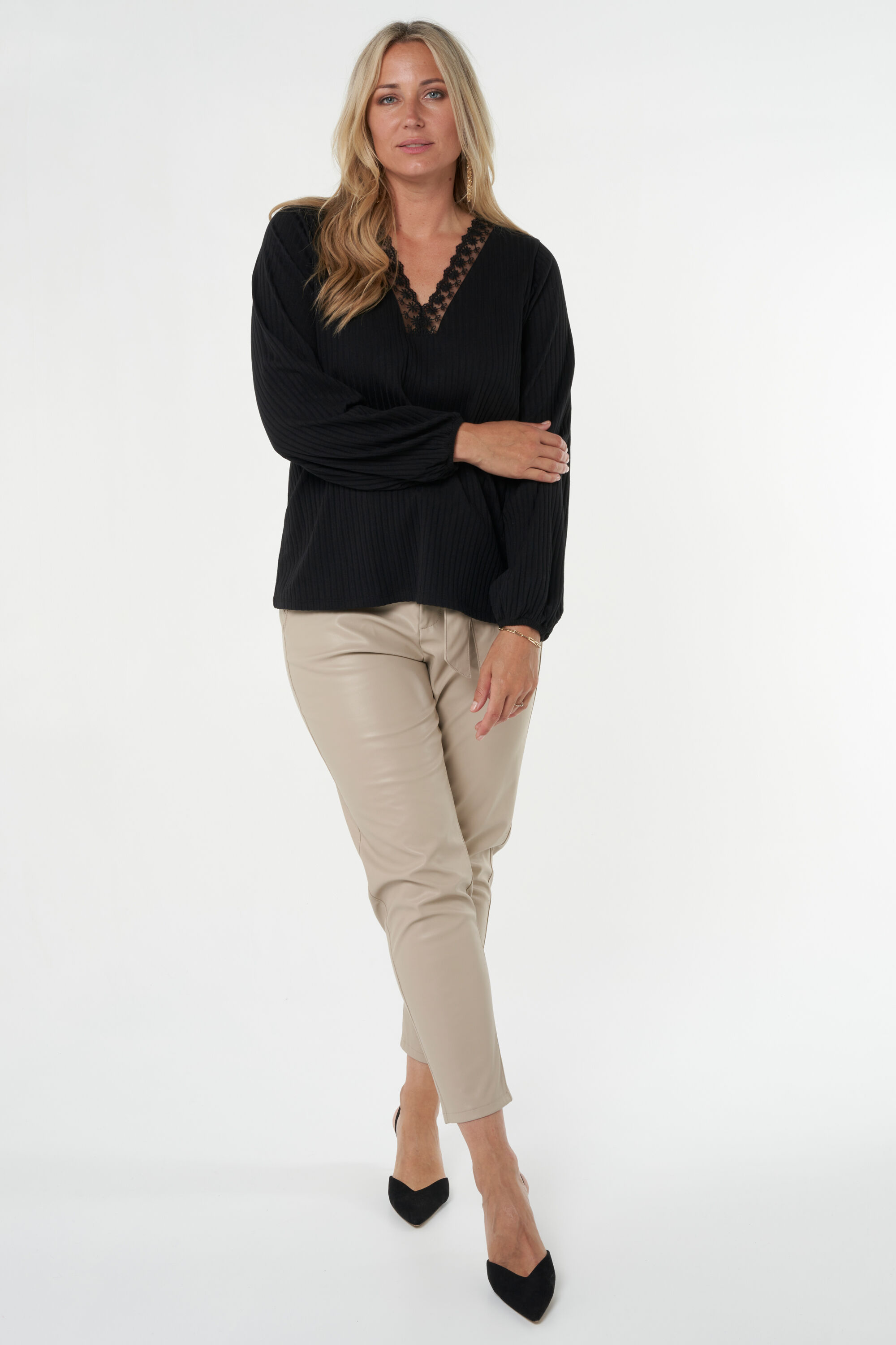 Top mit Spitzenverzierungen image number 6