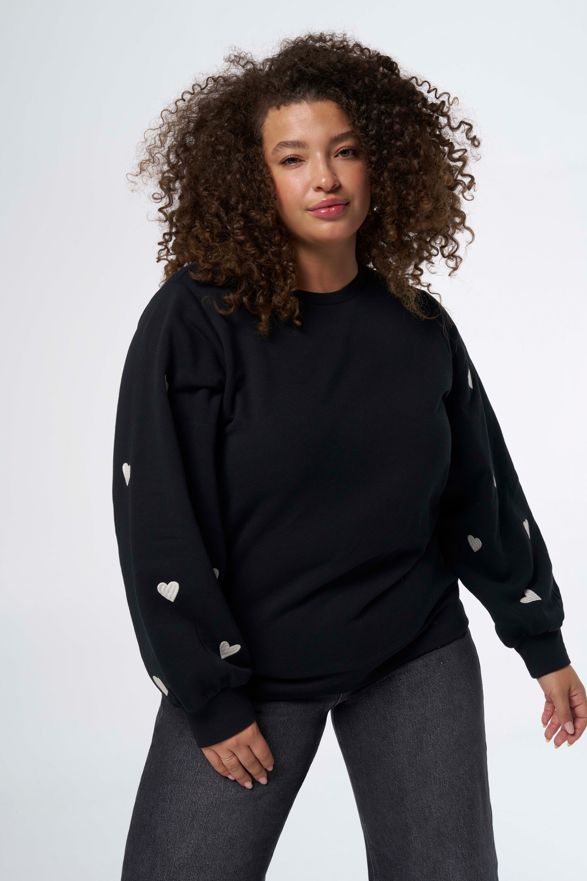 Pullover mit Herzmuster image number 0