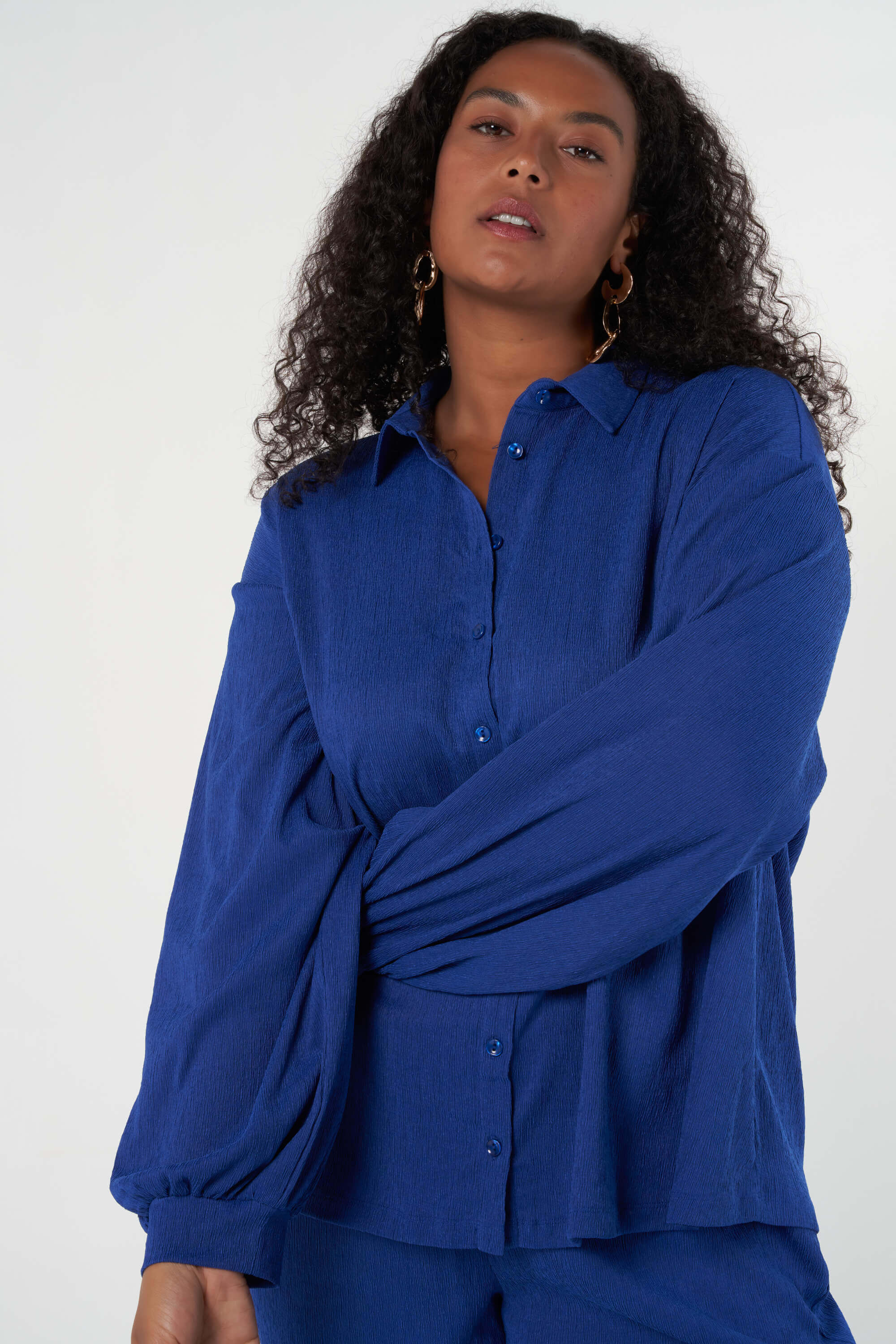 Weit geschnittene Bluse image number 6