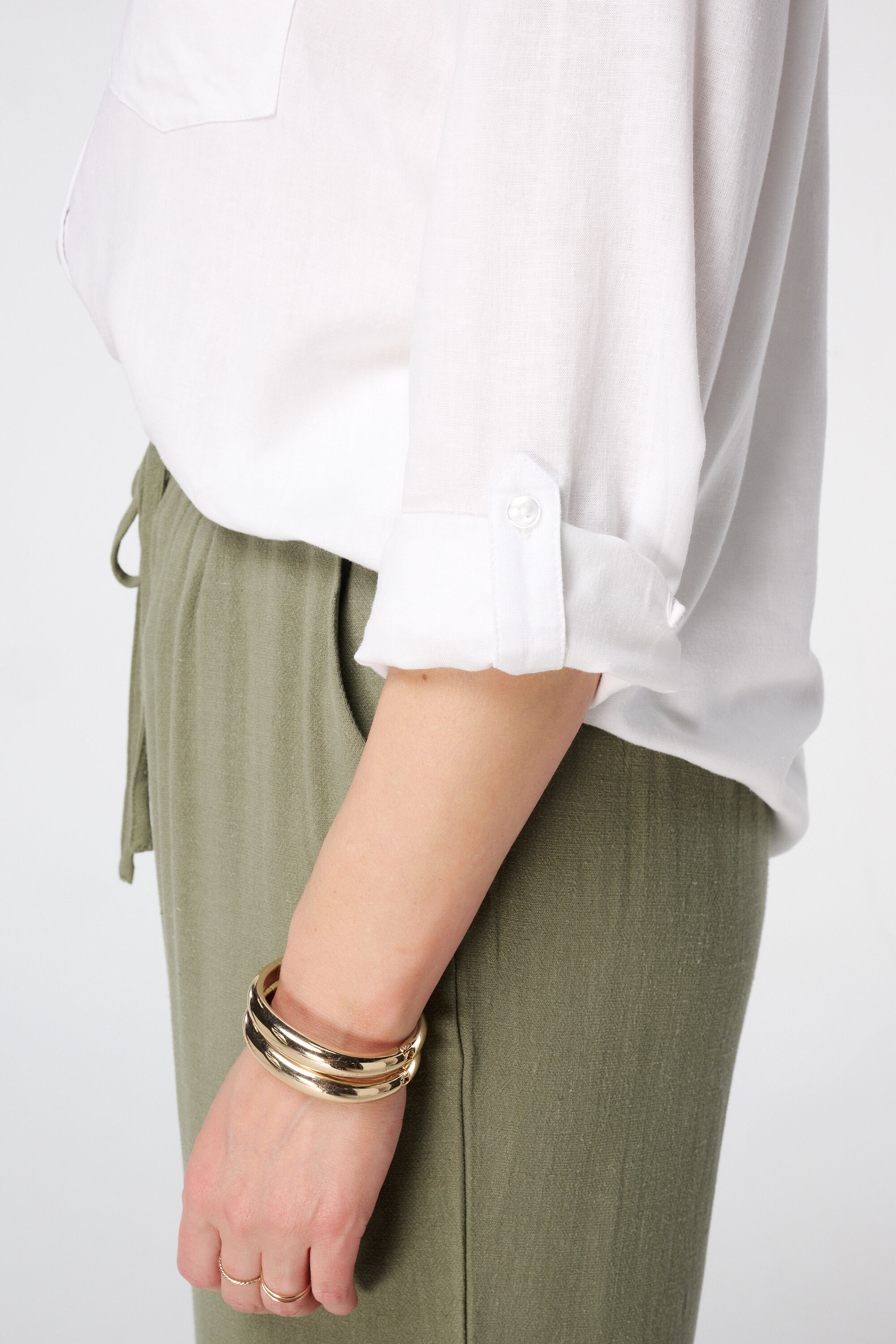 Leinenbluse mit Taschen  image number 4