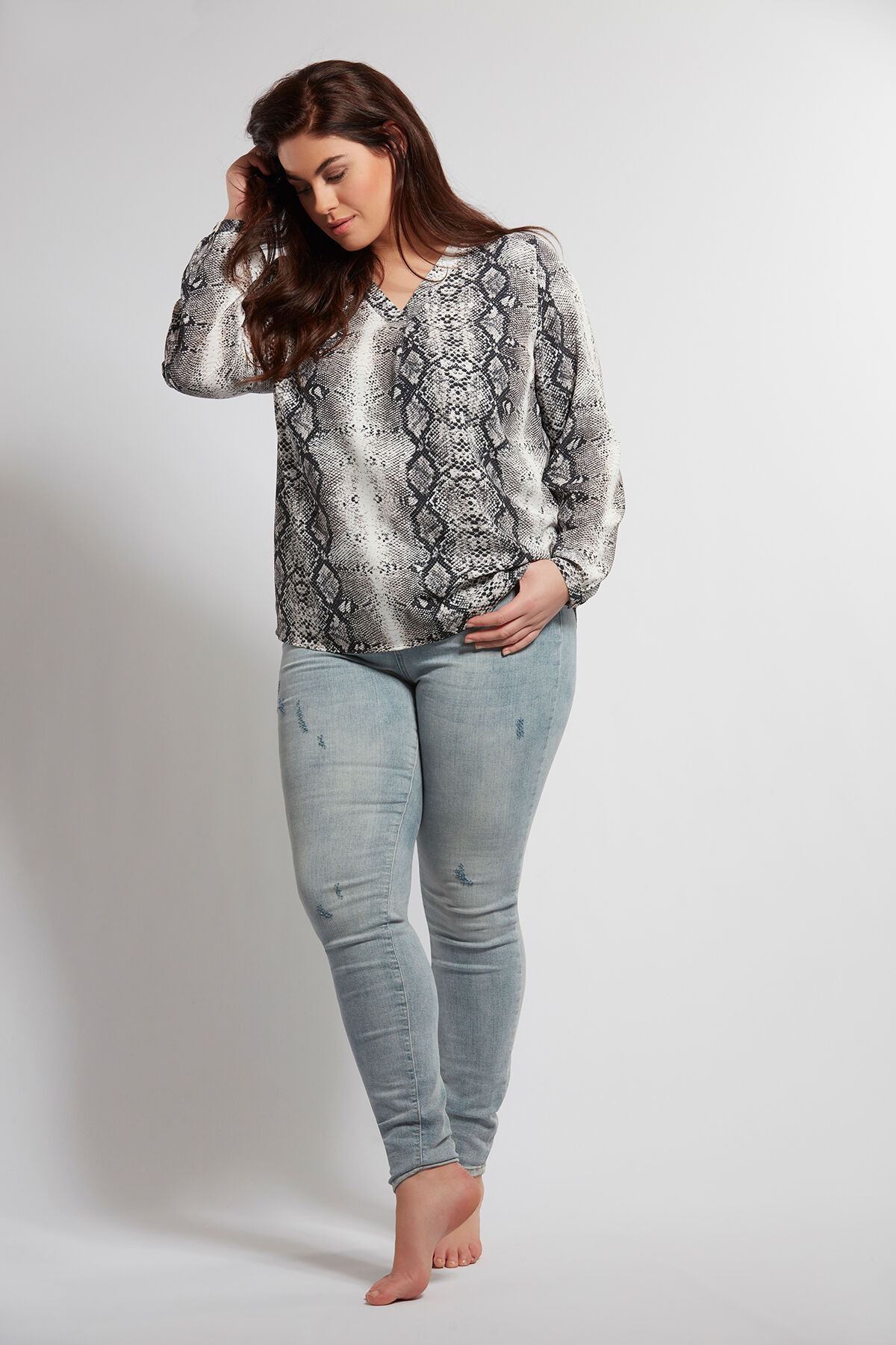 Bluse mit Schlangen-Print   image number 4