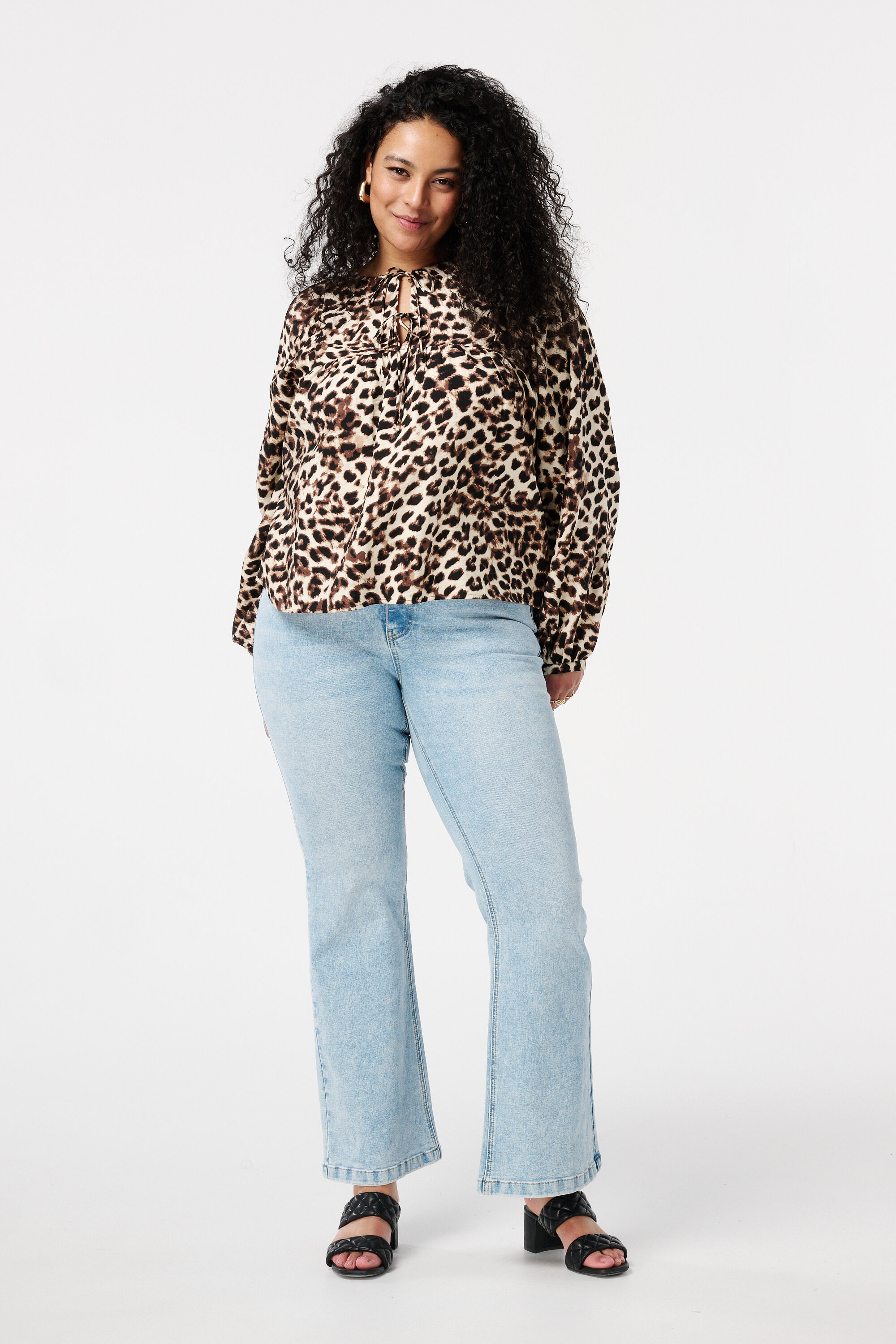 Bluse mit Schleifendetail  image number 5