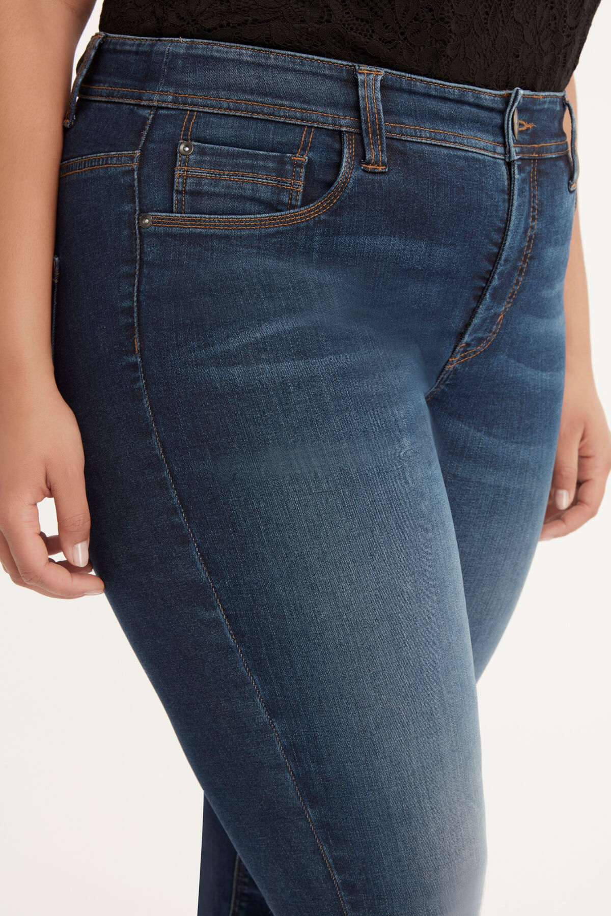 Magic Simplicity SHAPES Jeans image number 5