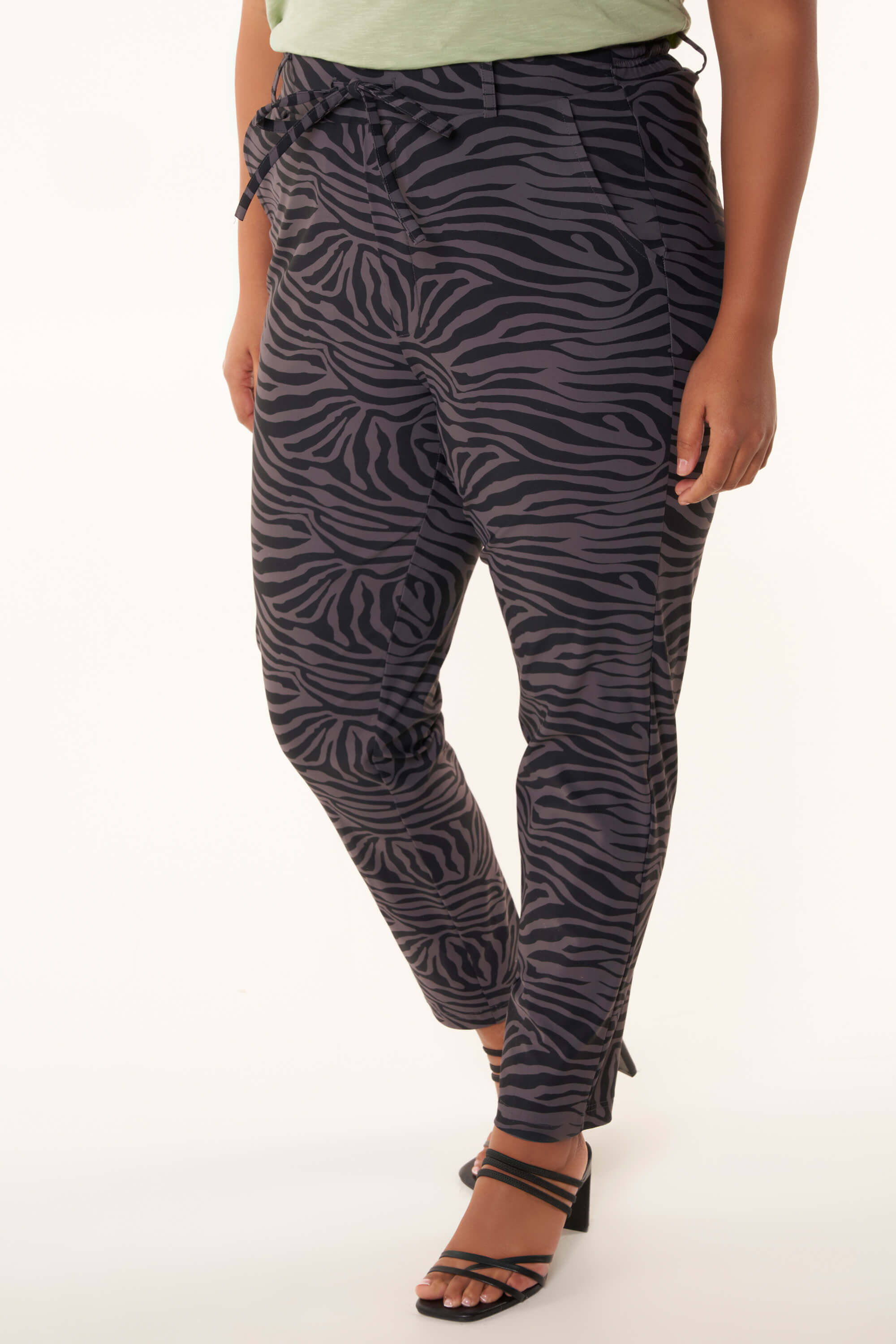 Hose mit Reisequalit&auml;t image number 5