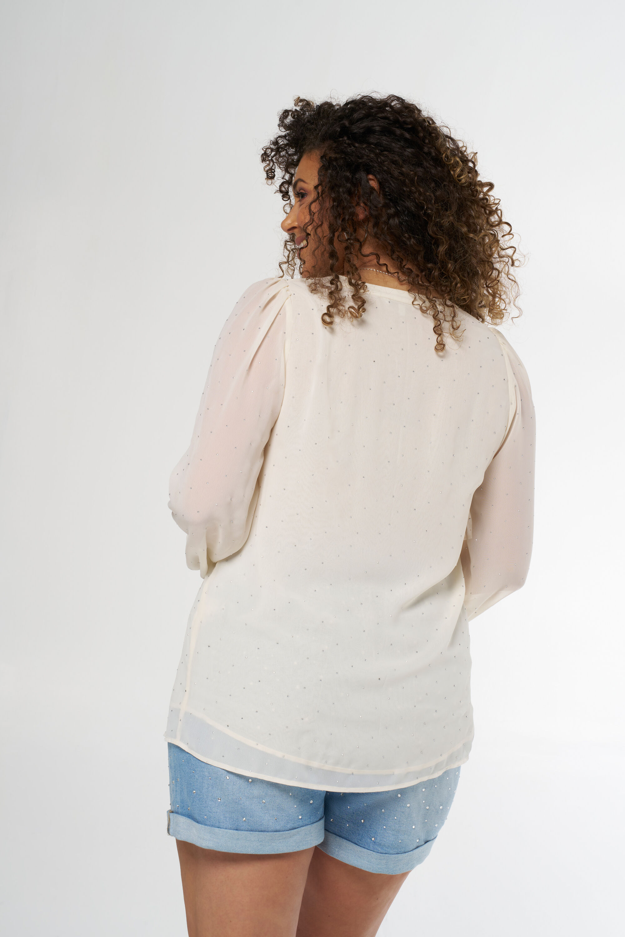 Bluse mit Steinen image number 3