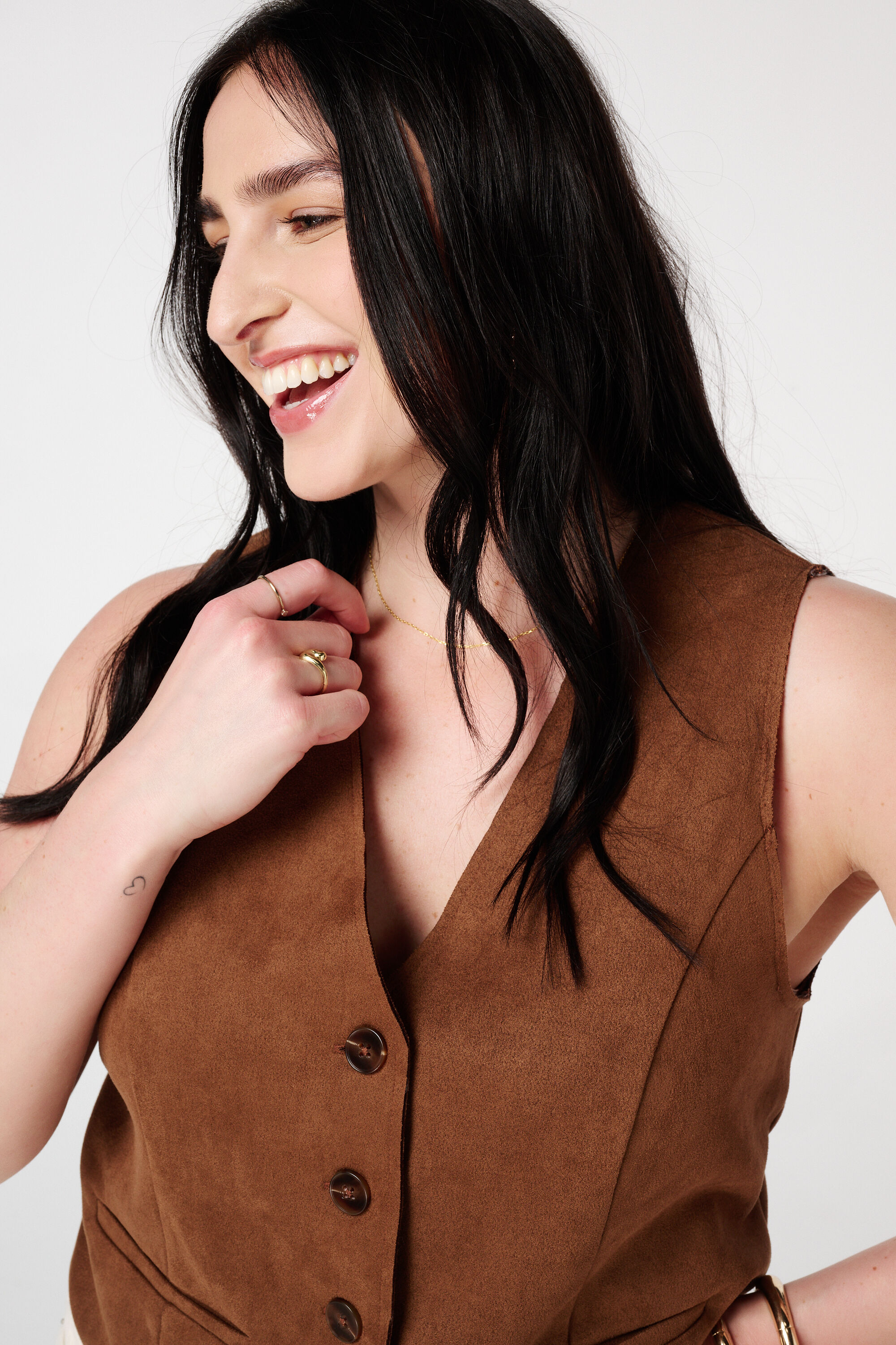 Weste in Wildlederoptik mit Knopfverschluss image number 4