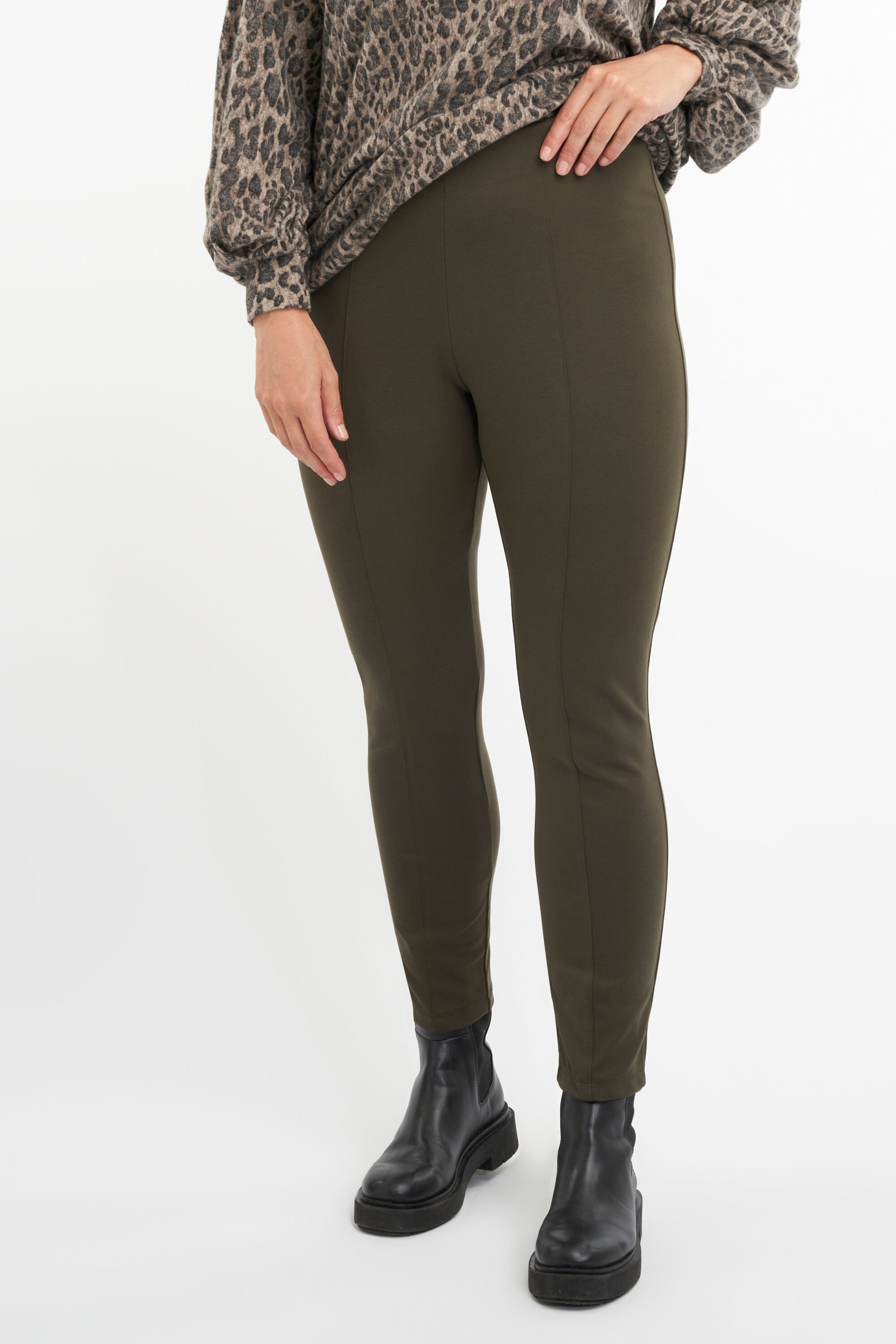 Treggings  image number 4