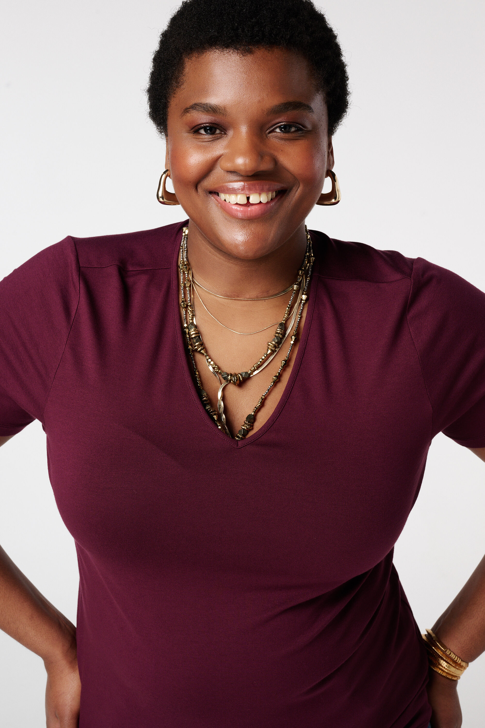 T-Shirt mit V-Ausschnitt image number 4