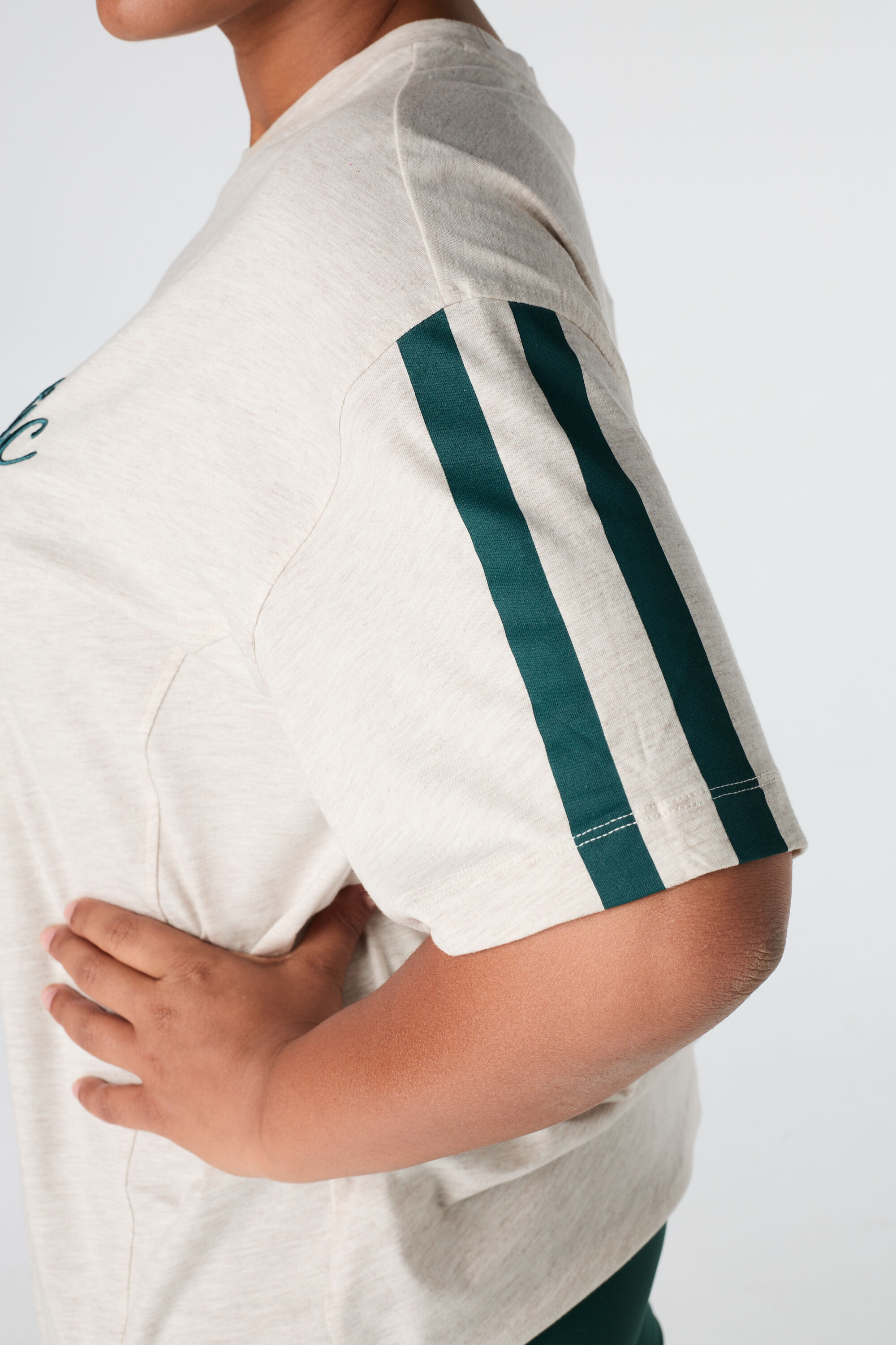 T Shirt mit sportivem Print image number 6