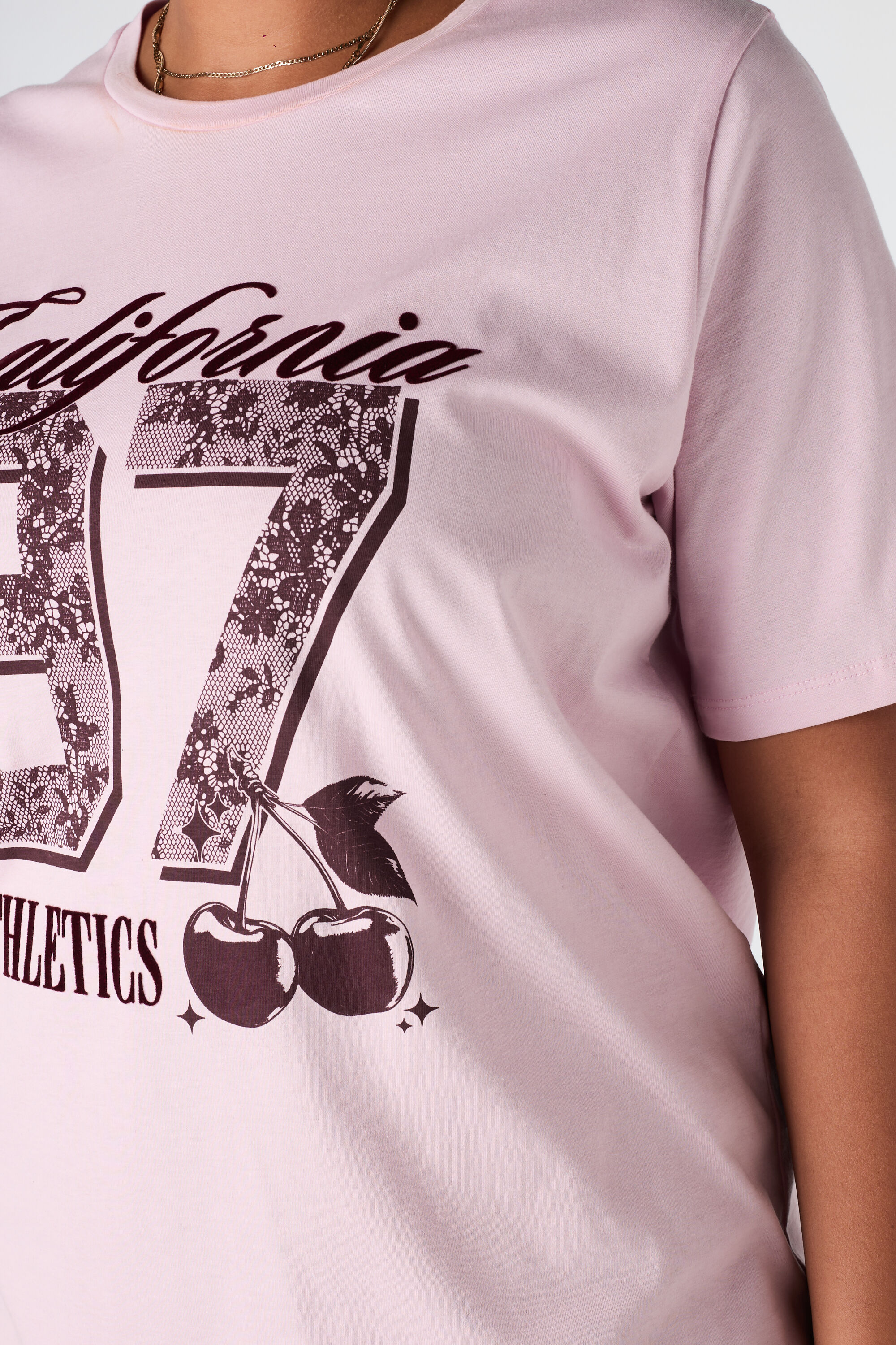 T Shirt mit Spitzenmotiv image number 6
