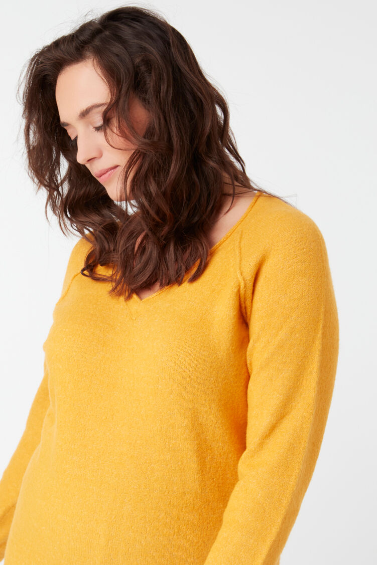 Sweater-Kleid mit V-Ausschnitt image number 5