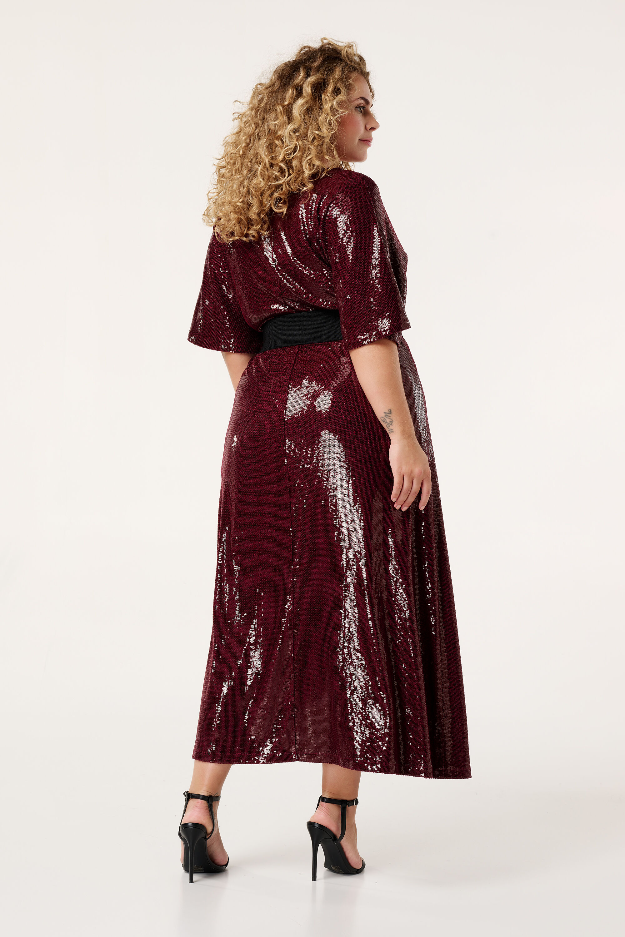 Maxikleid mit Pailletten  image number 3