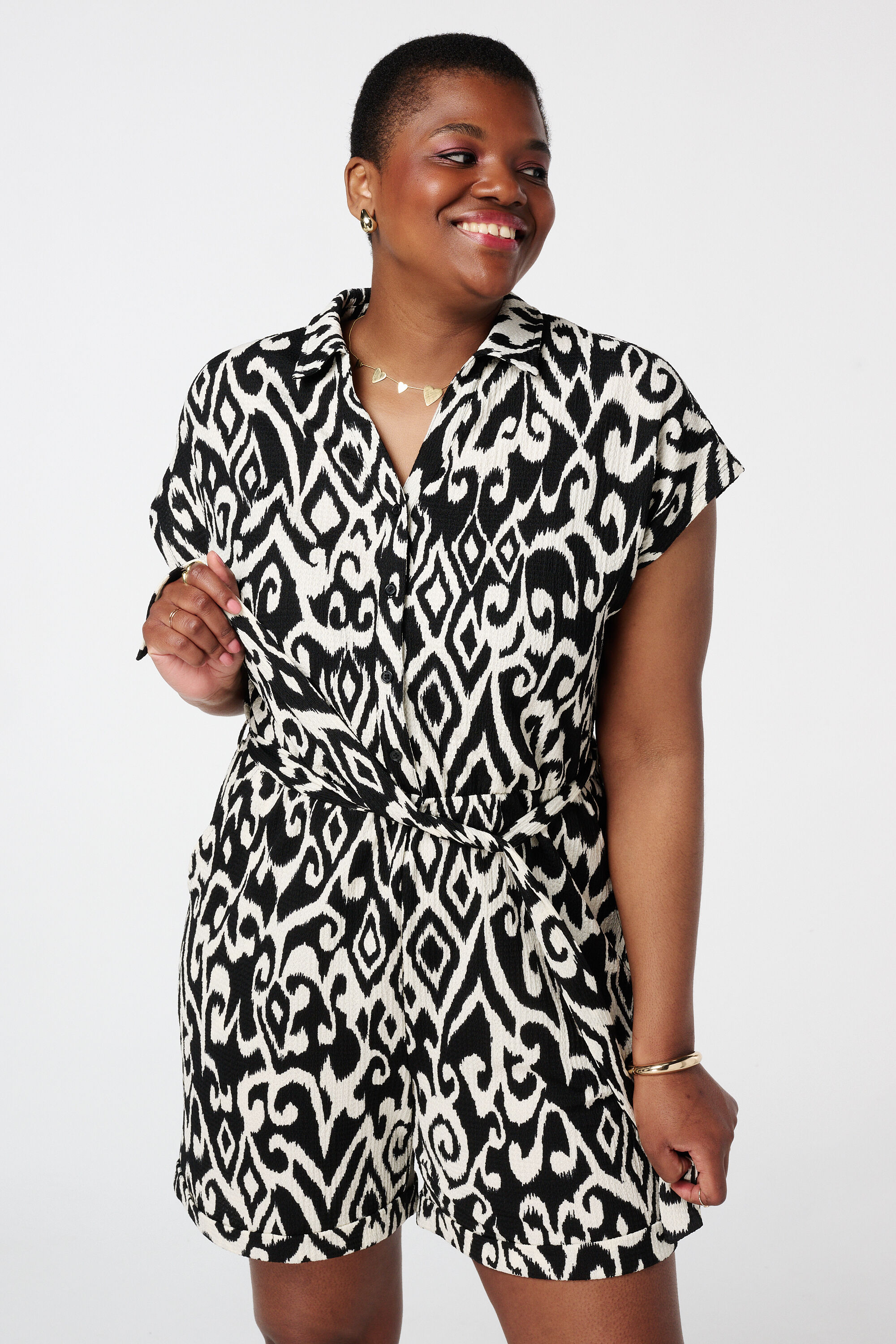 Playsuit mit Schleifeng&uuml;rtel image number 4