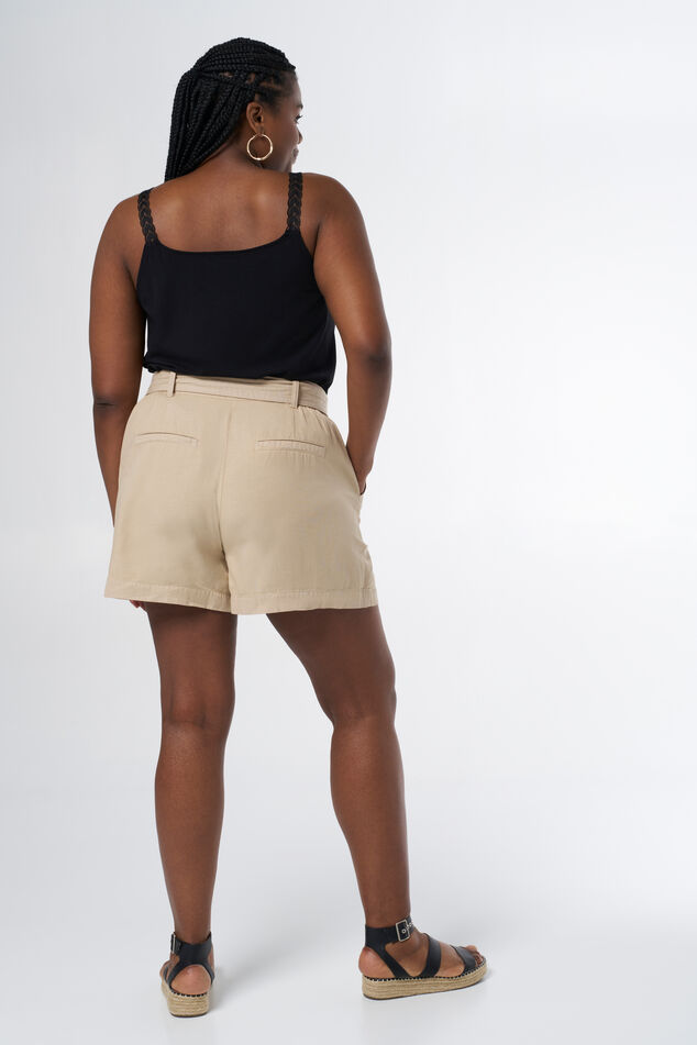 Shorts mit Gürtel image number 3