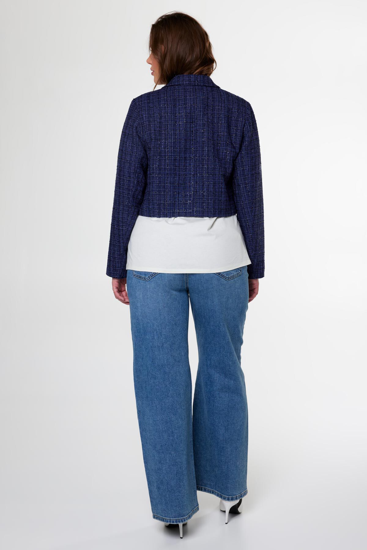 Kurzer Blazer mit Glitzerdetails image number 3