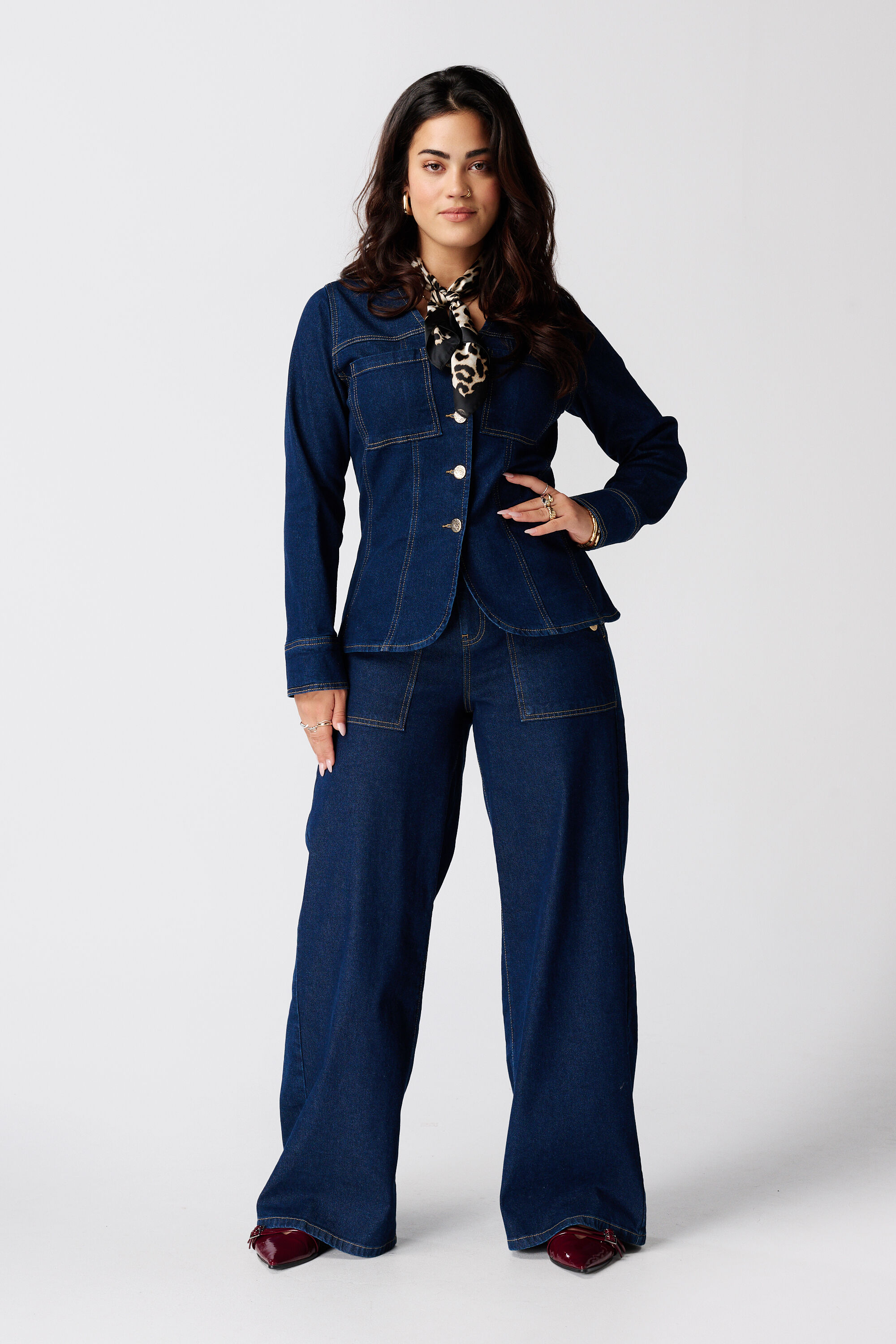 Figurbetonte Denimjacke image number 3