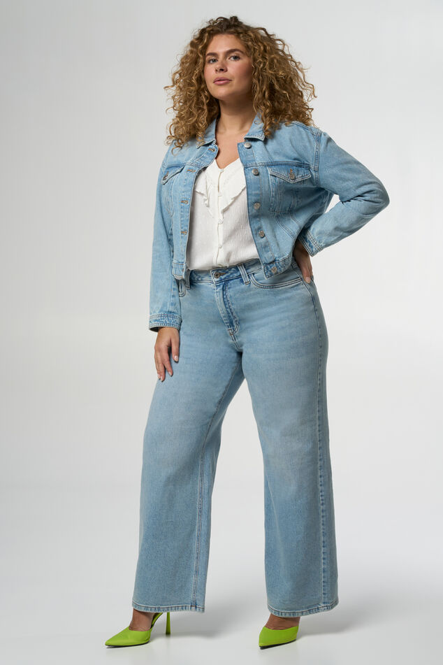 Kurze Jeansjacke image number 0
