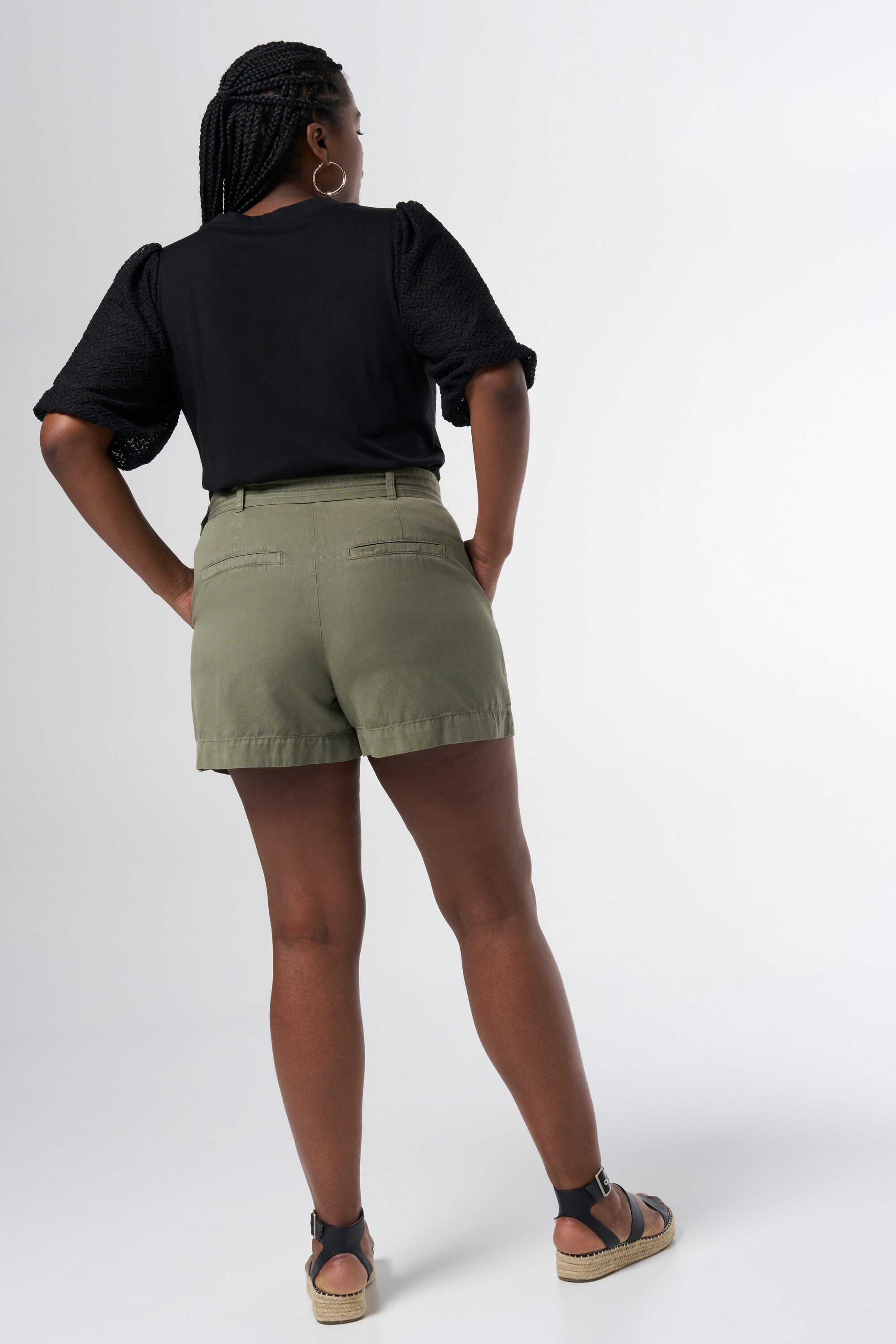 Shorts mit G&uuml;rtel image number 3