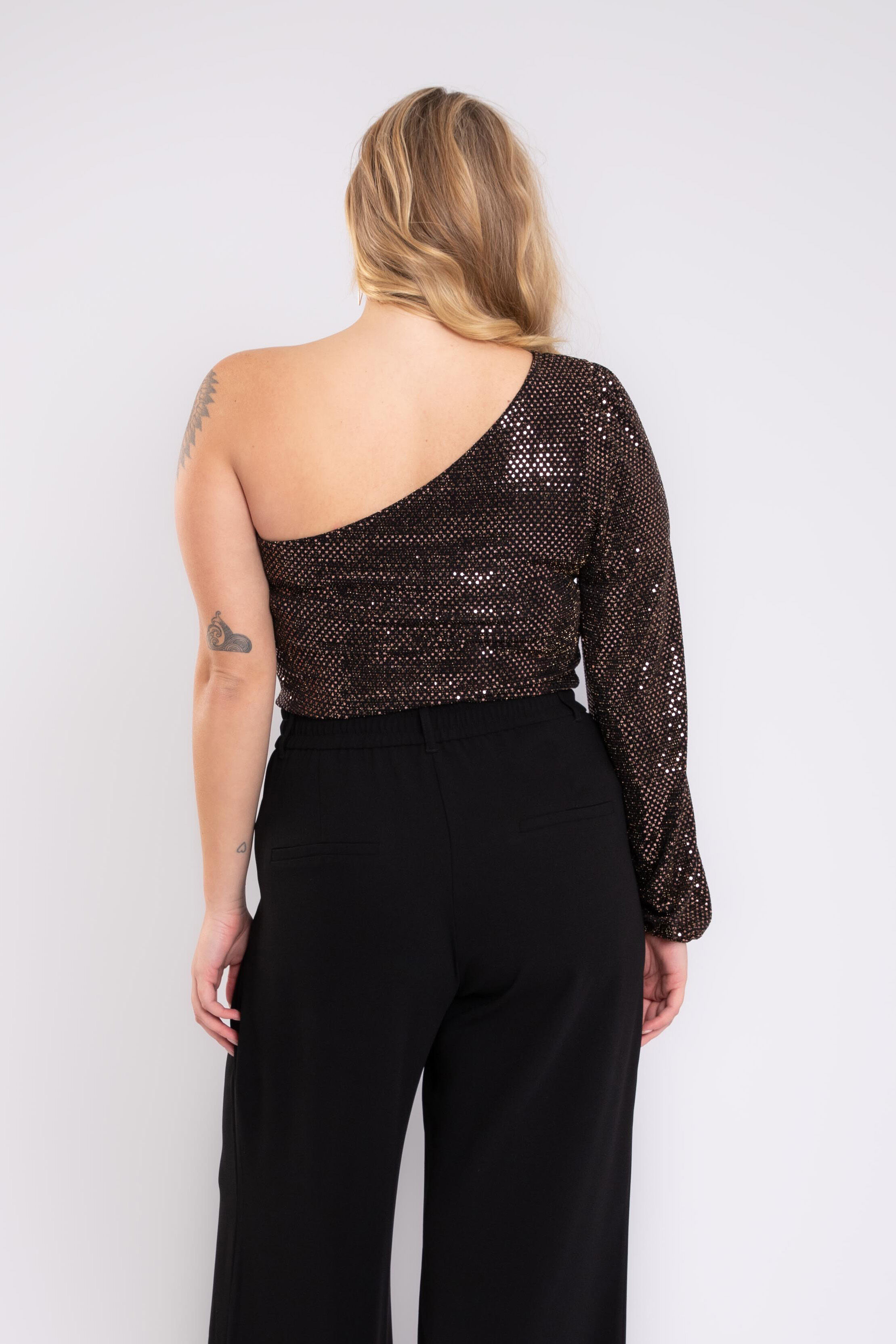 Asymmetrisches Top image number 4