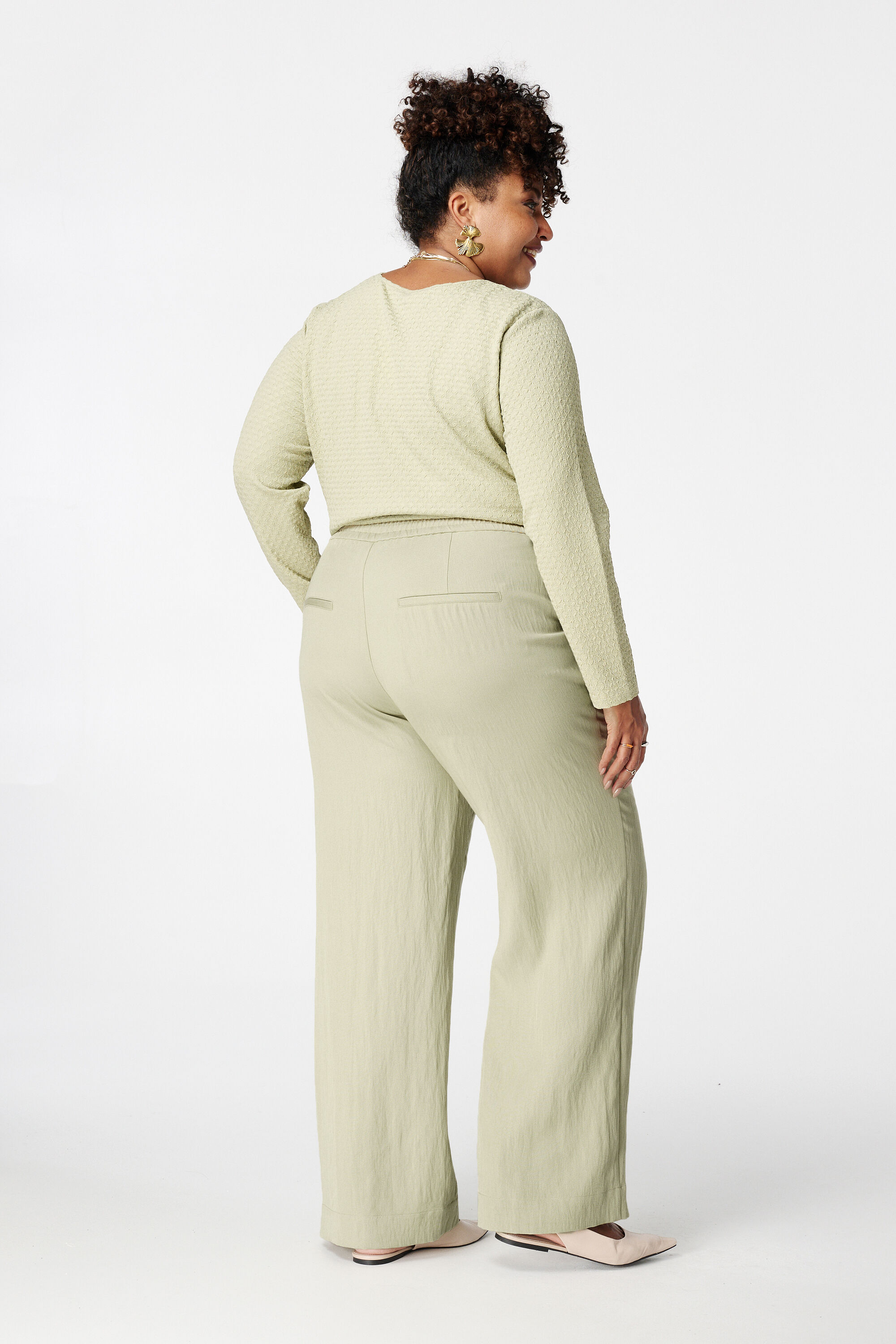 Weite Hose mit Wickelg&uuml;rtel image number 3