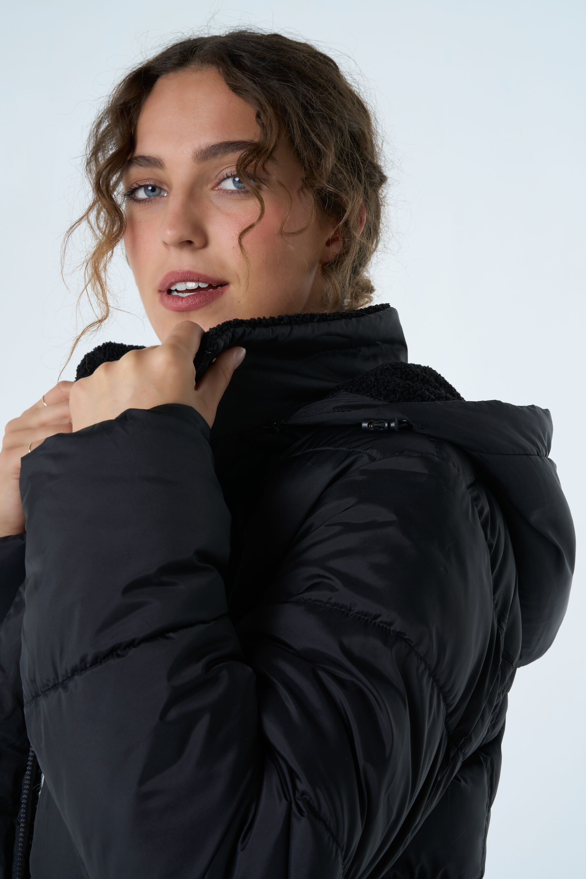 Lange Steppjacke mit G&uuml;rtel  image number 6