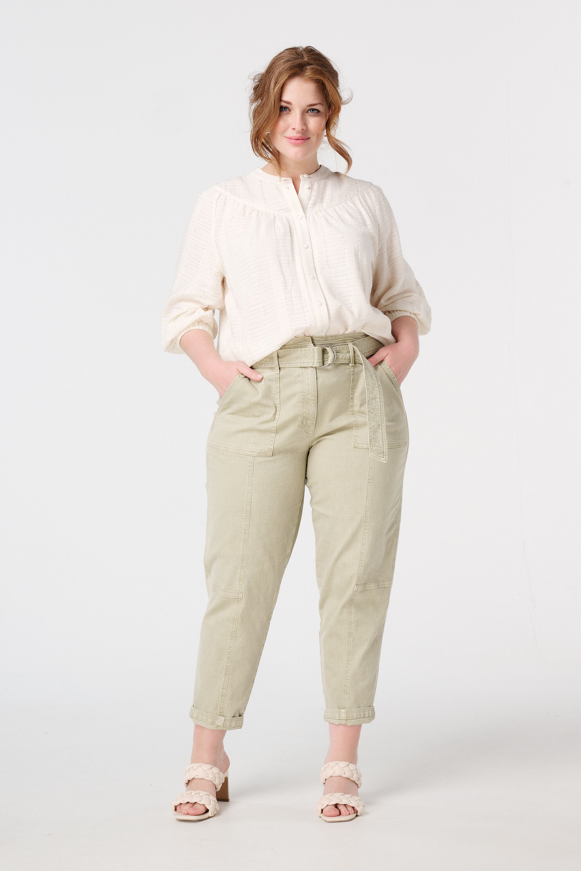 Bluse mit Pailletten image number 5