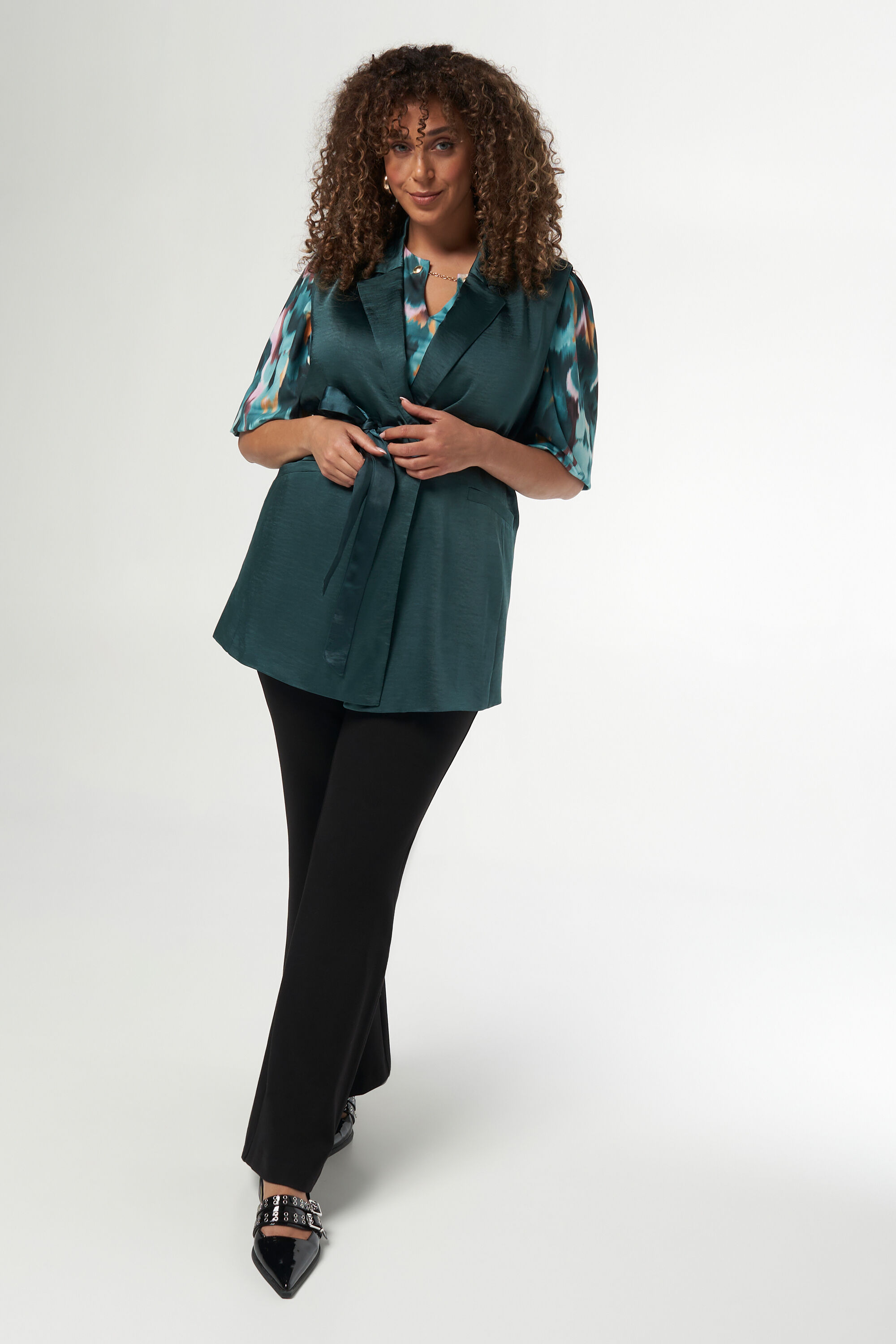 Satin-Weste image number 5