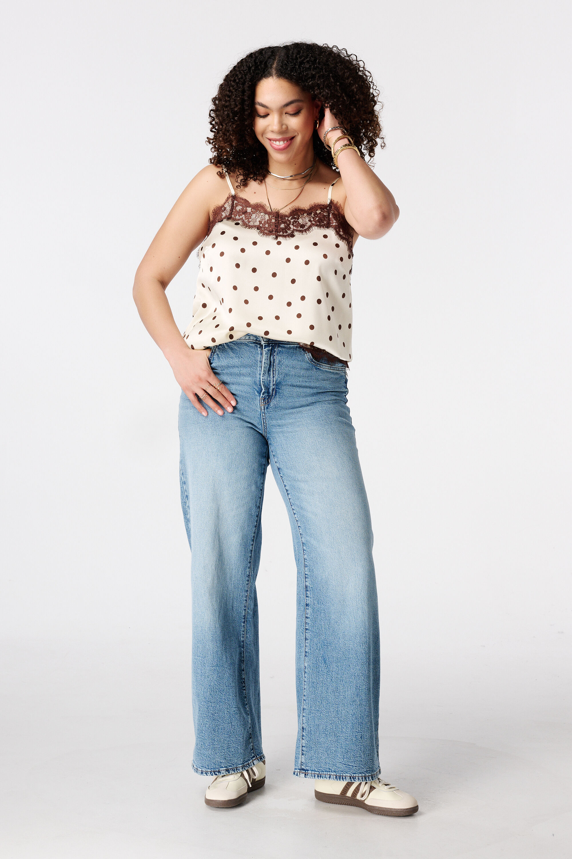 Polka-Dot-Bluse mit Spitze image number 5