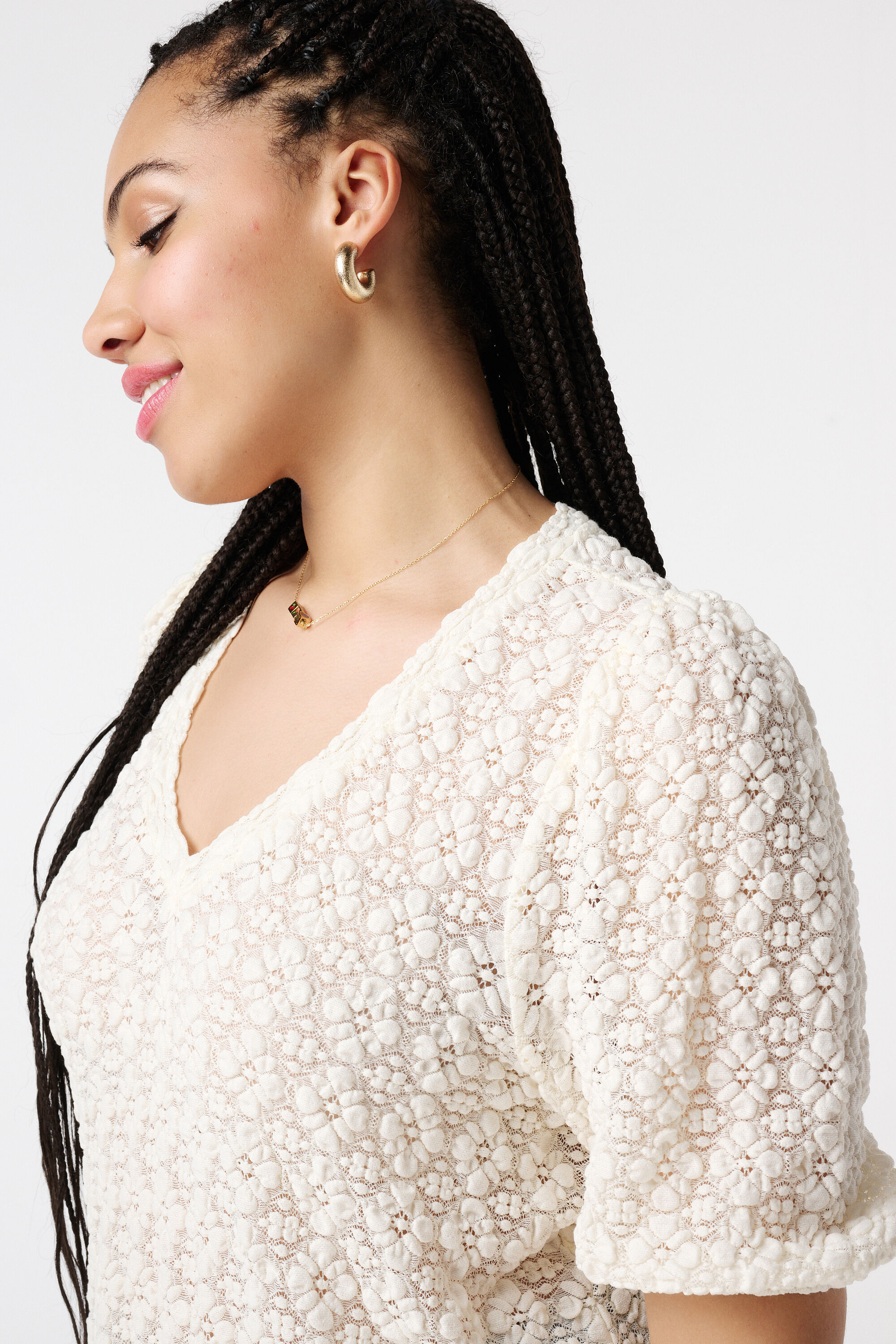 Spitzentop mit kurzen &Auml;rmeln  image number 4