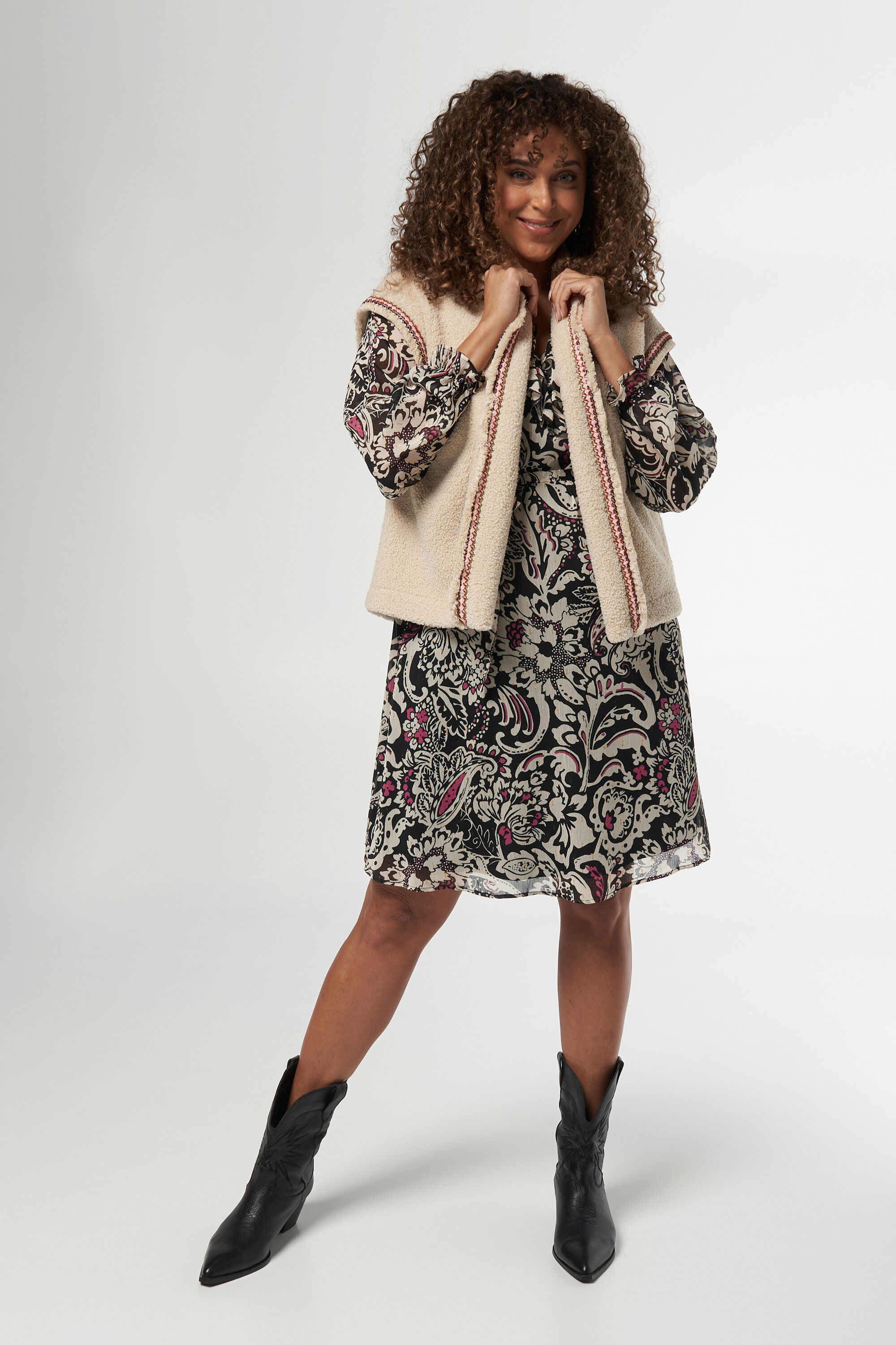 Teddyweste mit Details image number 5