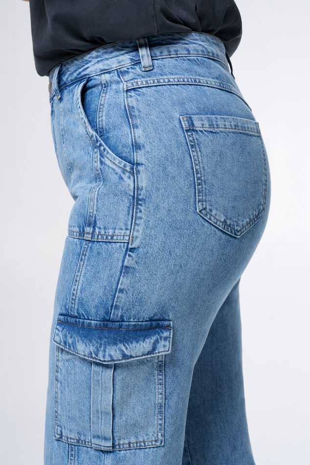 Zweifarbige Jeans mit geradem Bein image number 4