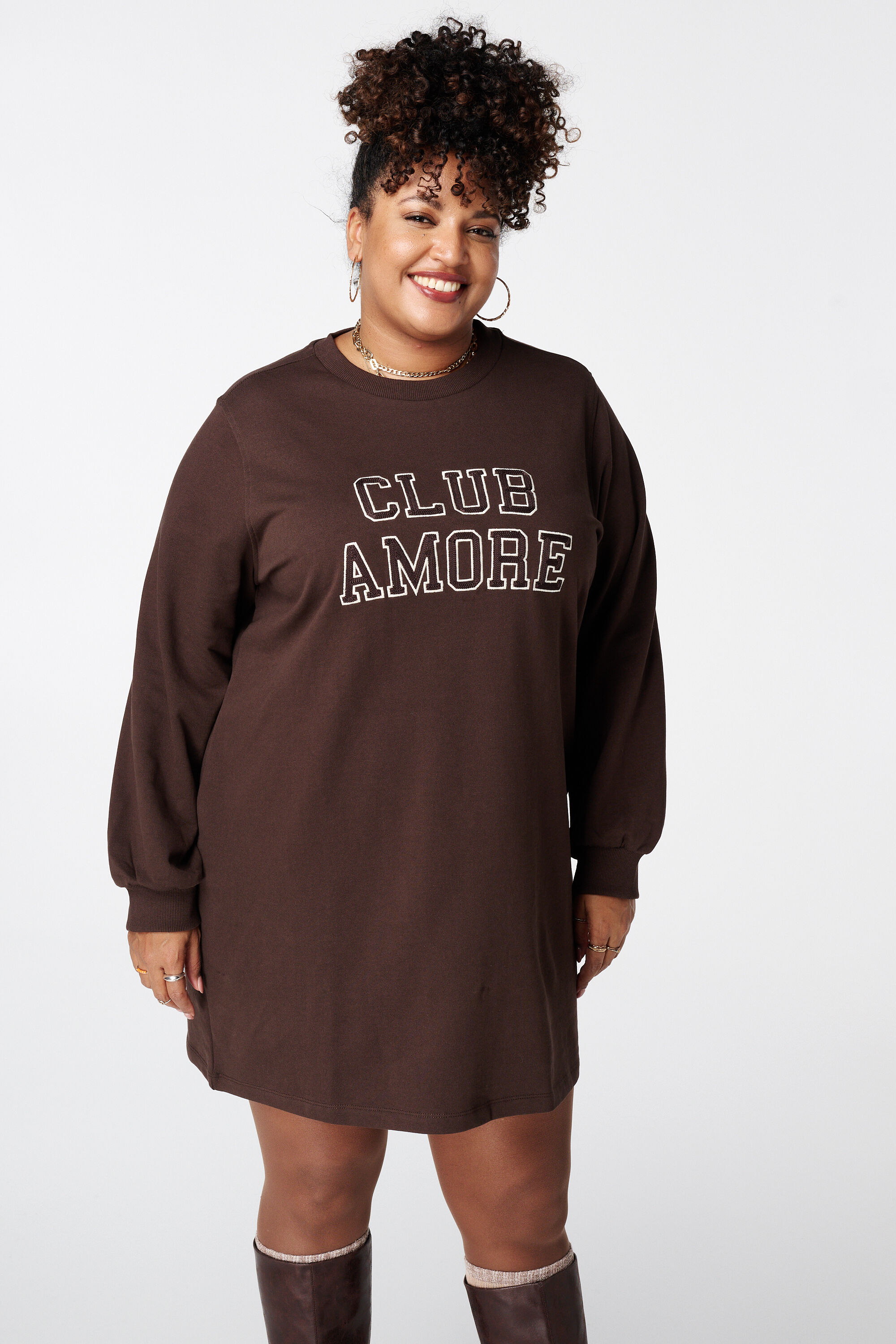 Sweaterkleid mit Schriftzug image number 5