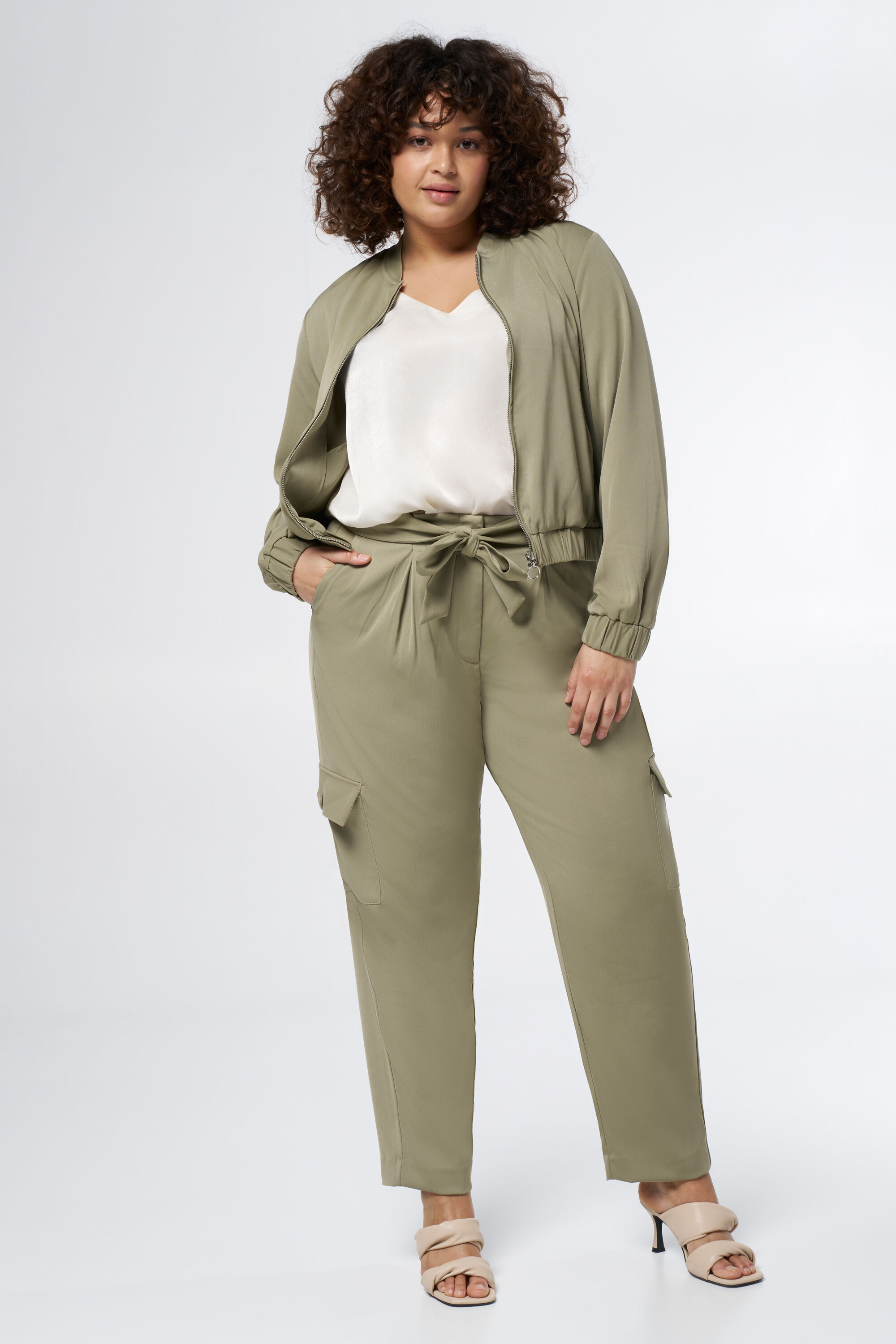 Bomberjacke mit Taschen  image number 5