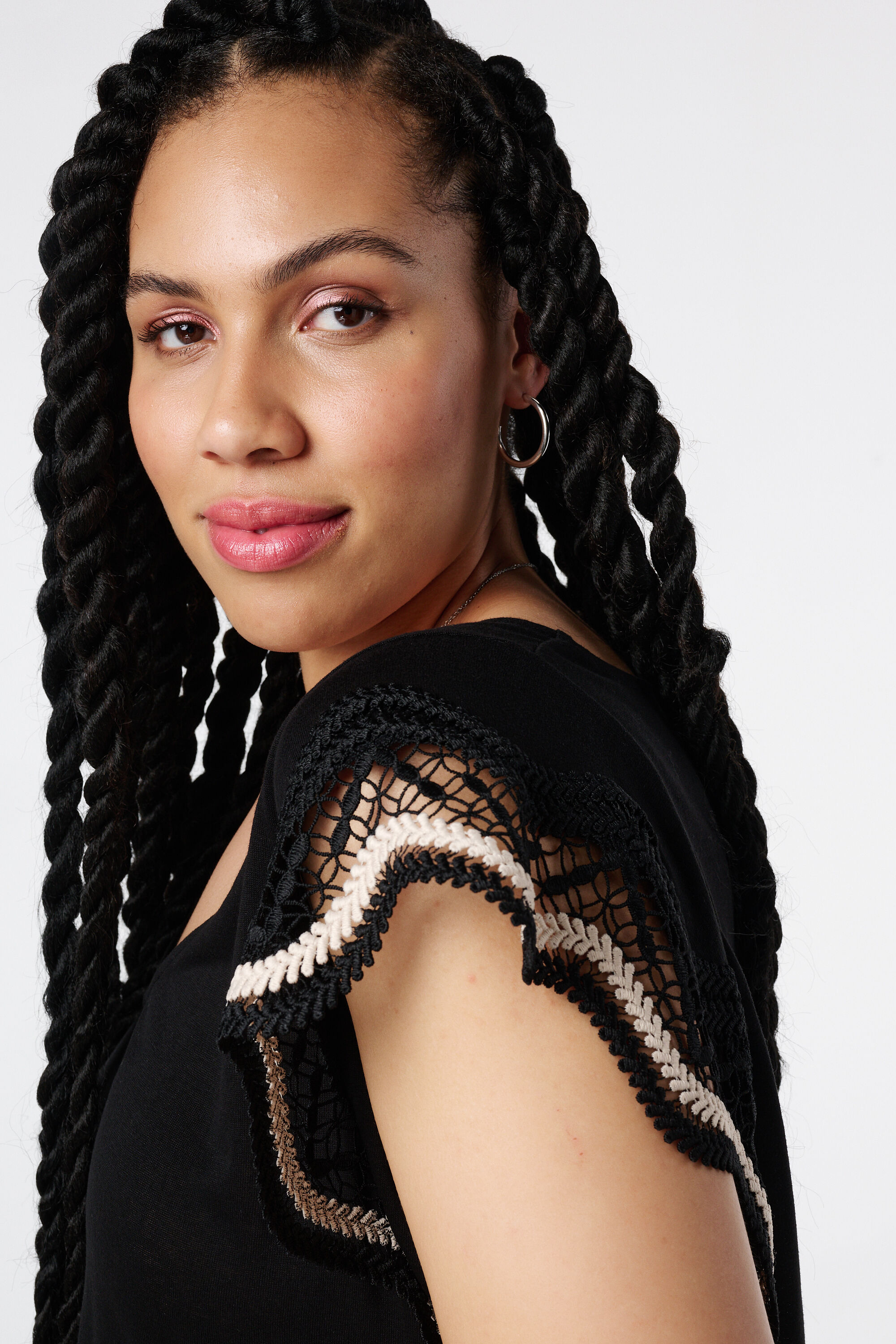 T-Shirt mit H&auml;keldetail  image number 4