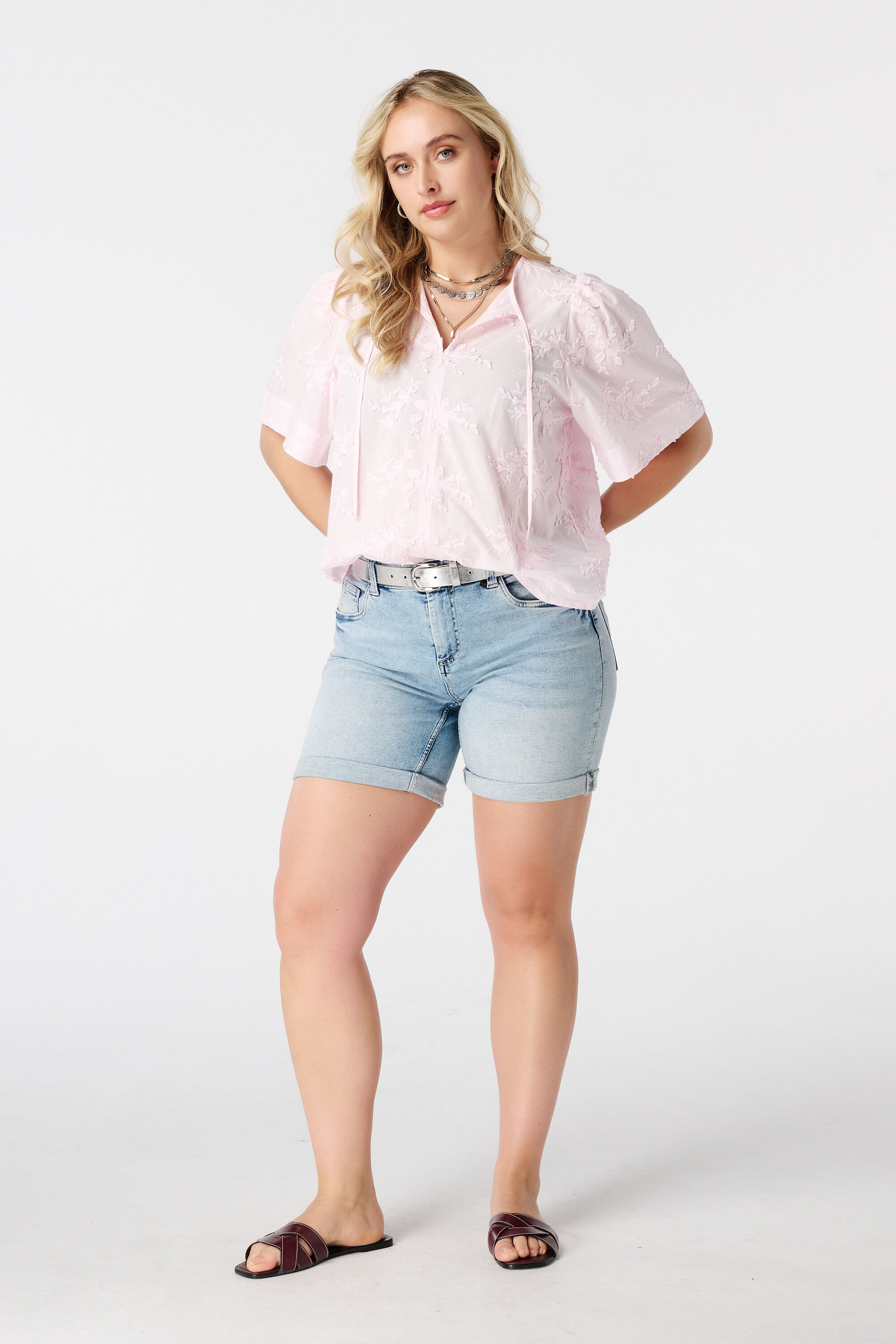Baumwollbluse mit Stickerei image number 5
