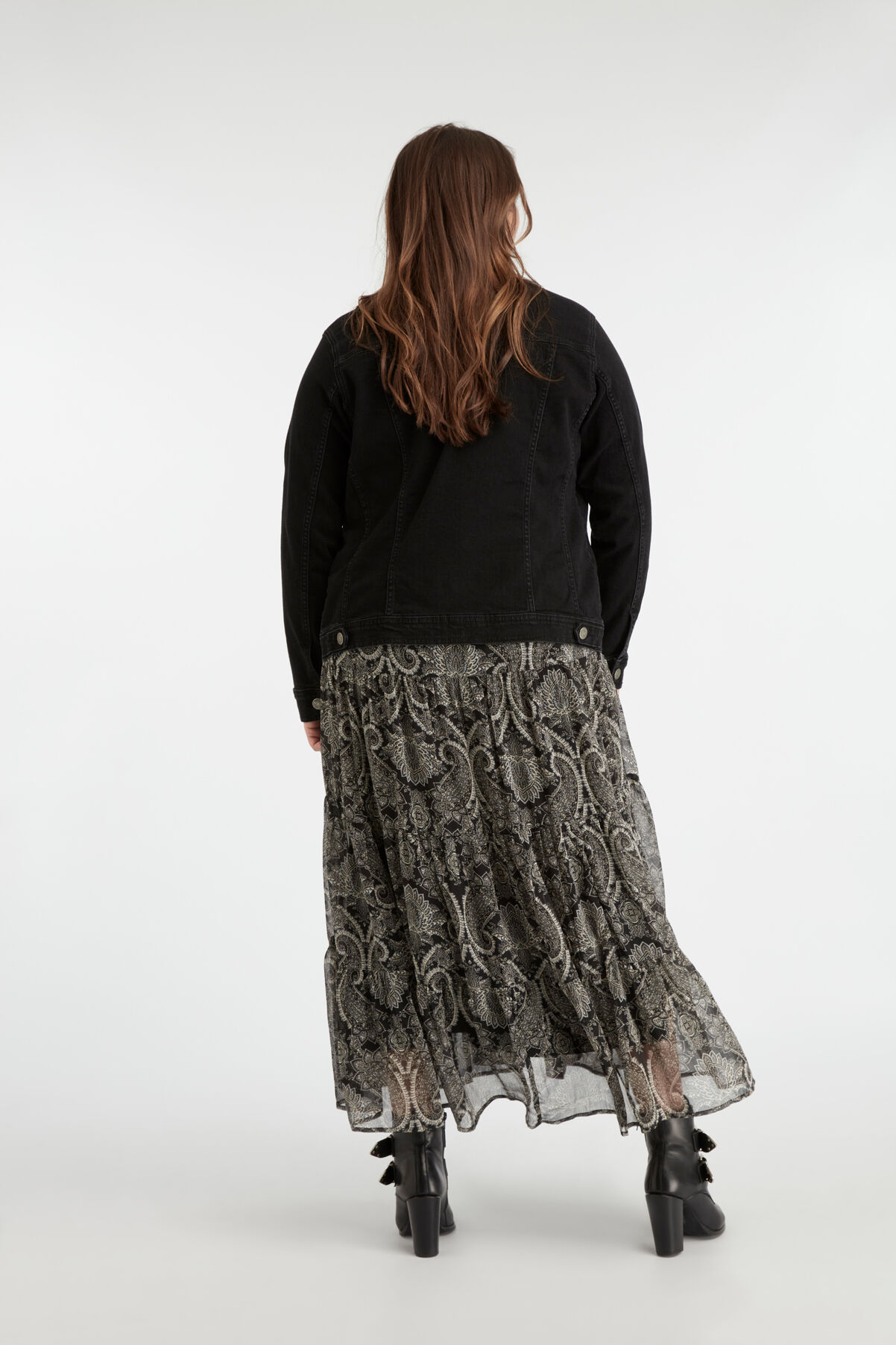 Schwarze Jeansjacke image number 4