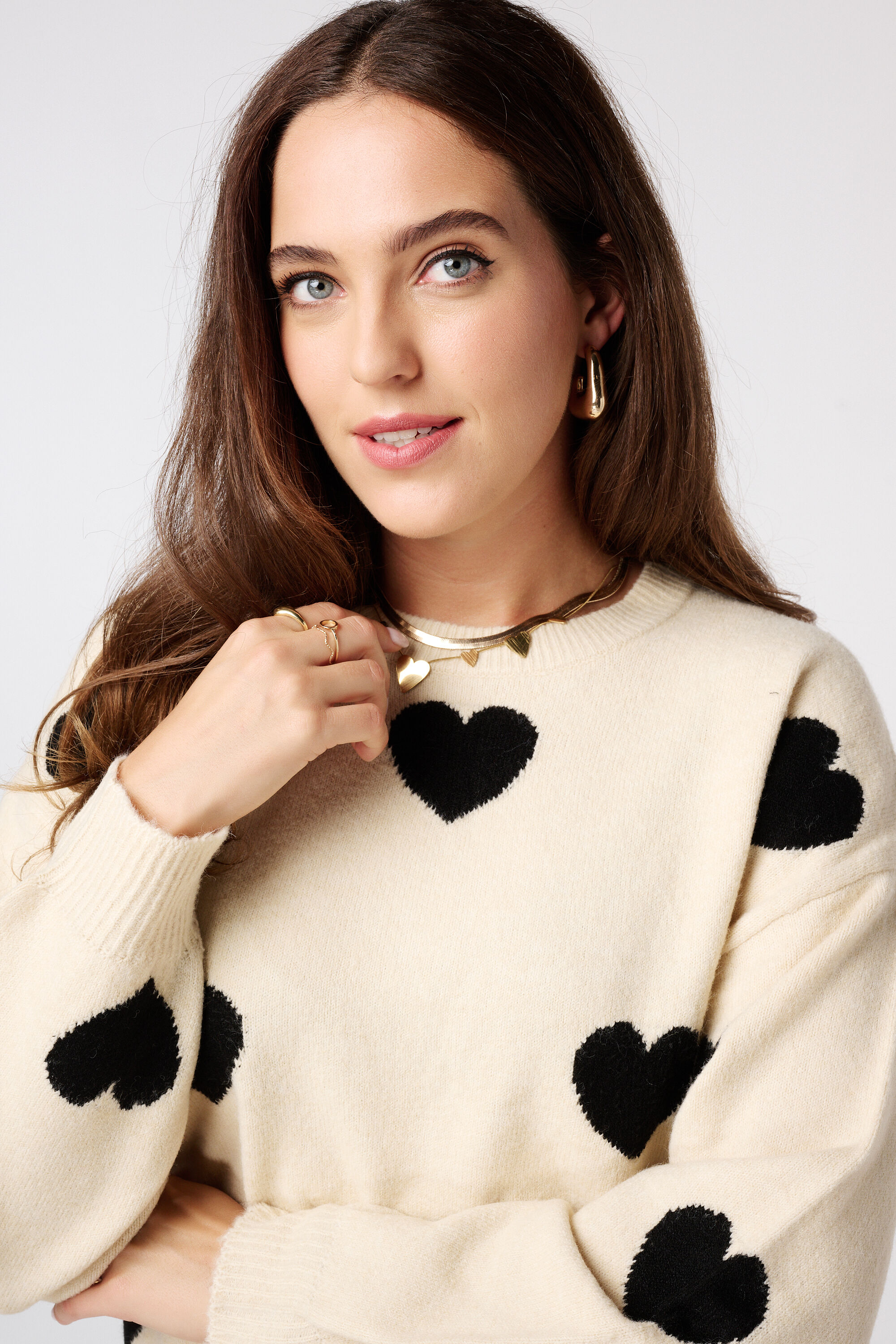 Gestrickter Pullover mit Herzmuster image number 4