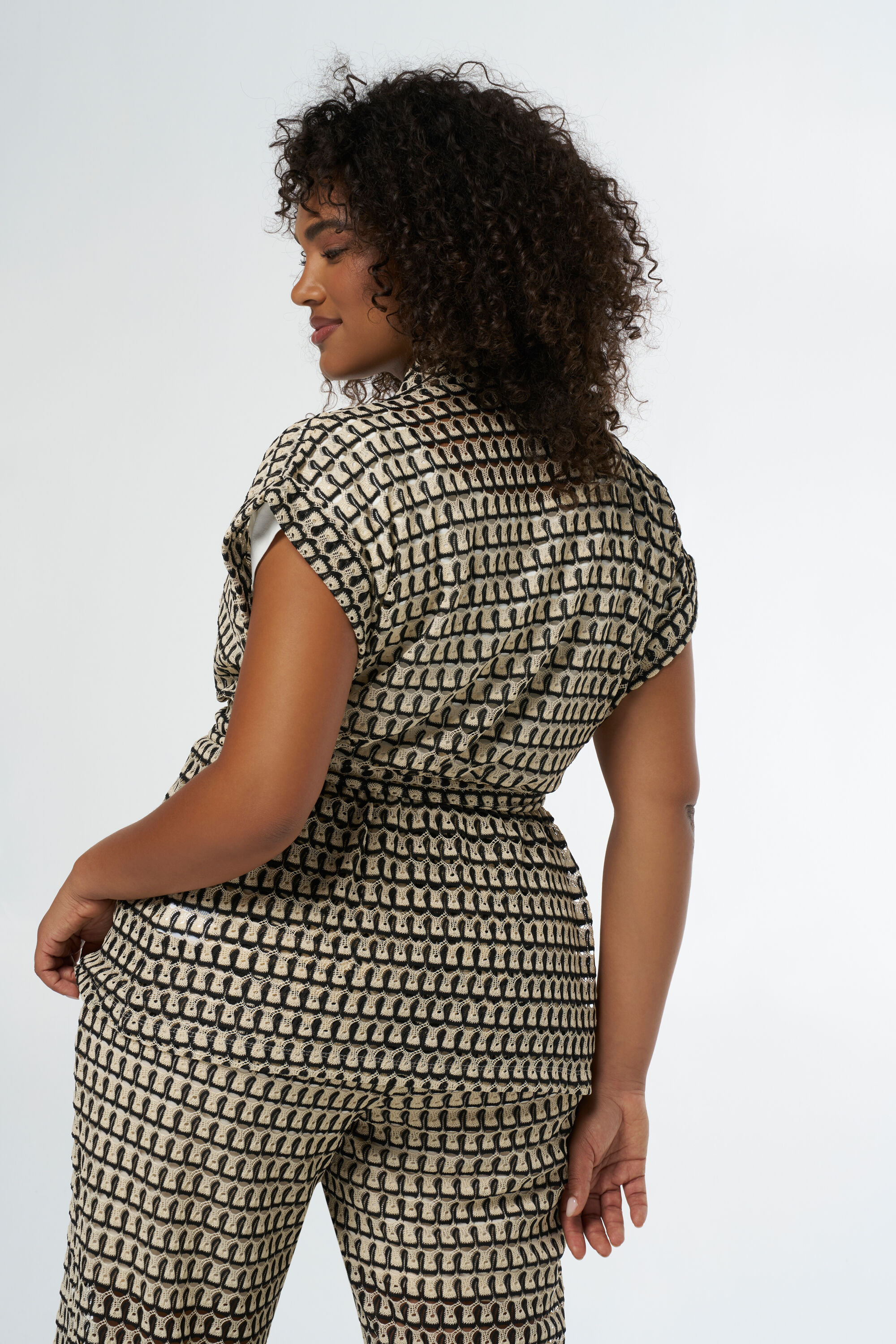 Geh&auml;kelte Weste mit G&uuml;rtel image number 3