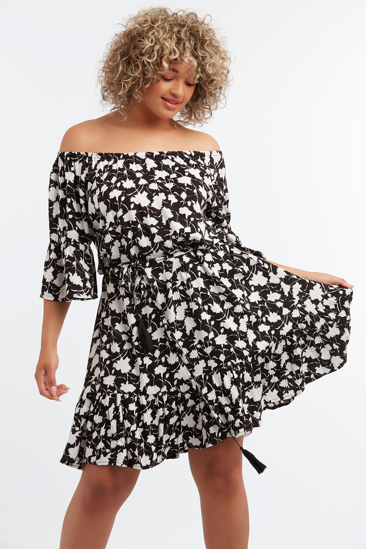 Kleid mit floralem Print image number 3