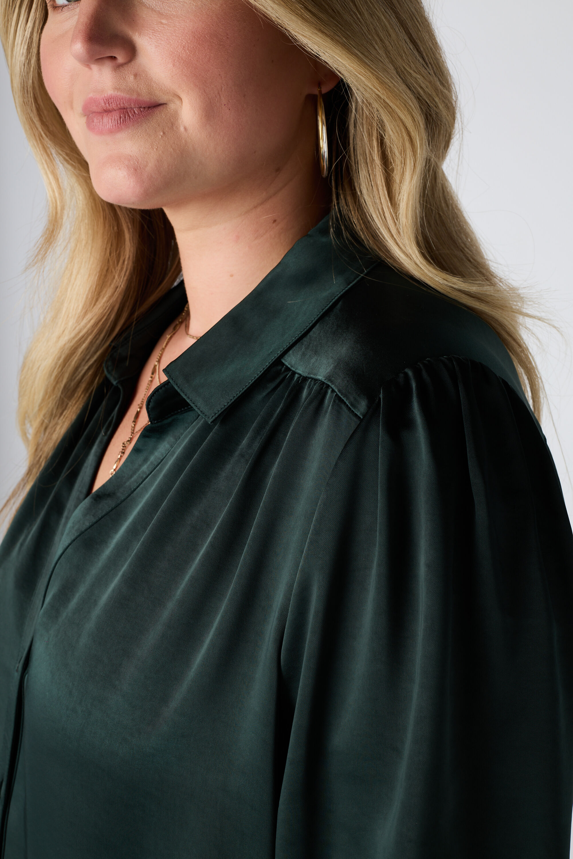 Bluse in Satinoptik image number 6