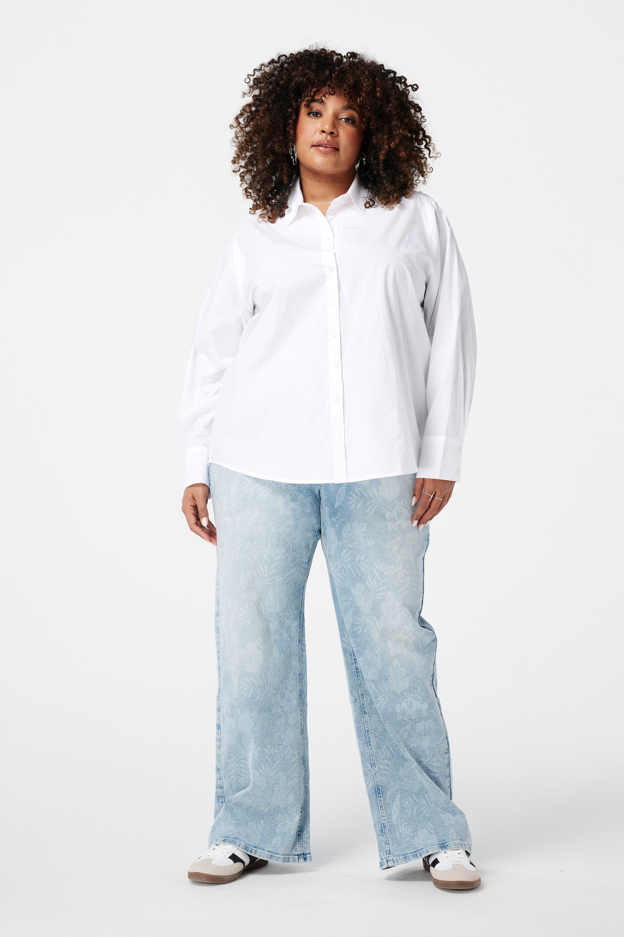 Weit geschnittene Hemdbluse image number 5