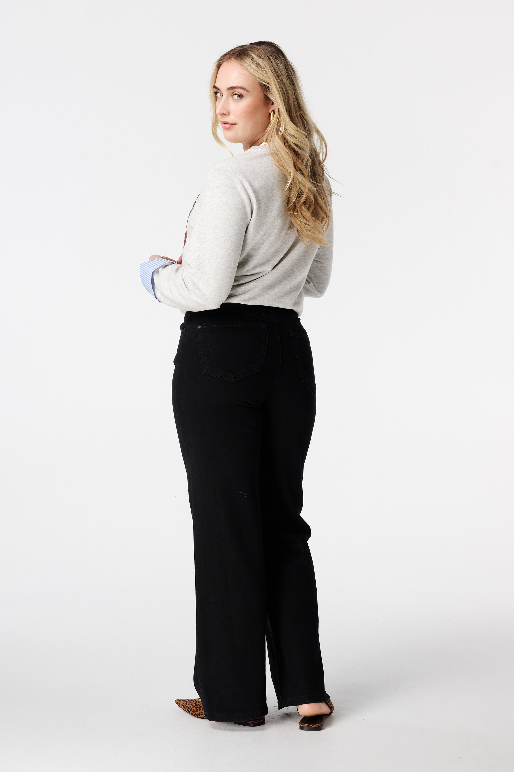 Loose-Leg-Jeans IVY  image number 3