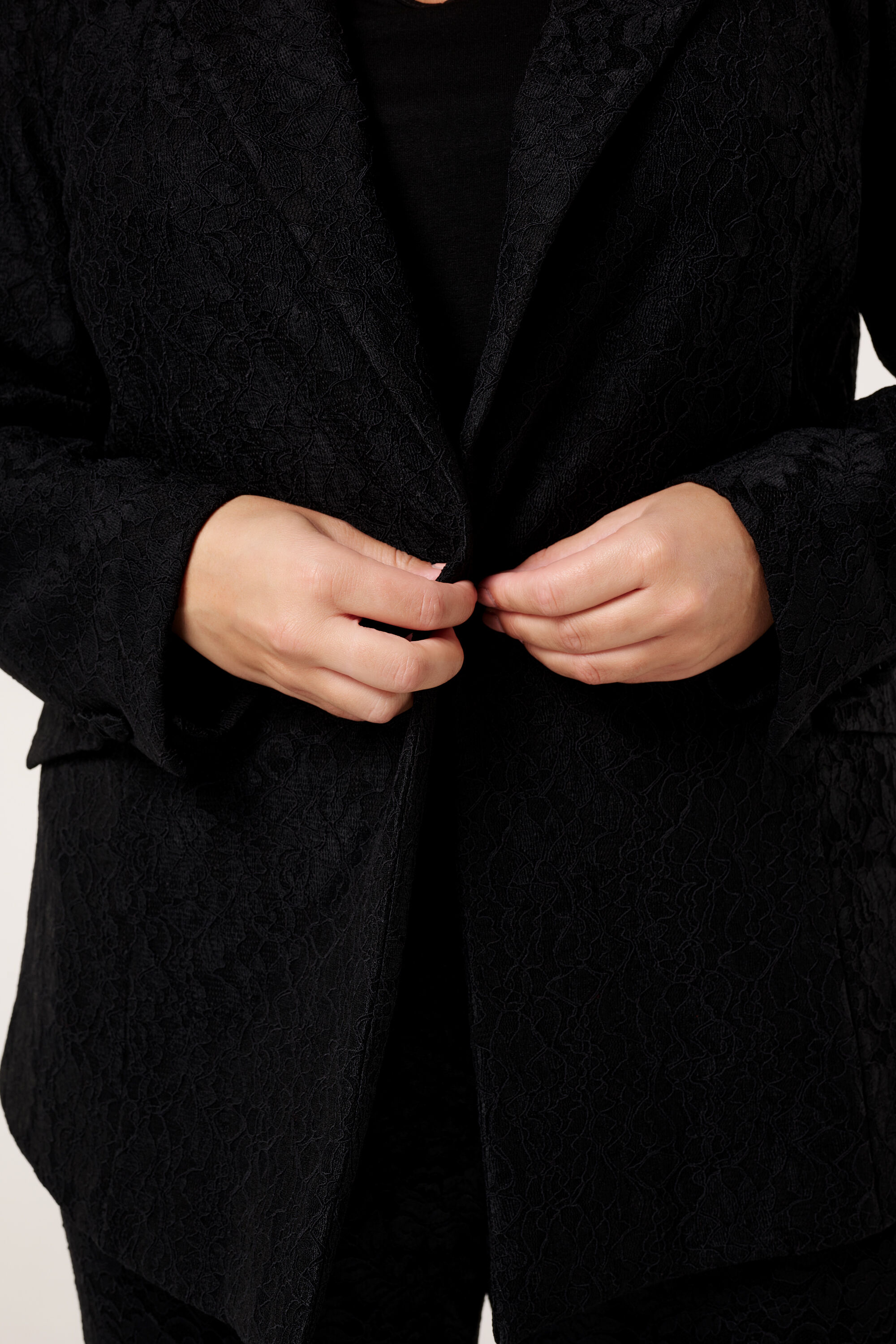 Blazer mit Spitze image number 4