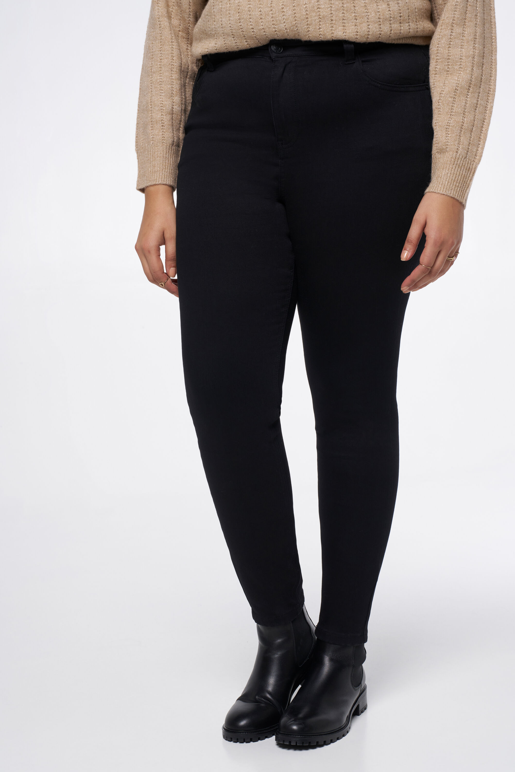 Skinny-Leg-Jeans mit hoher Taille CHERRY image number 5