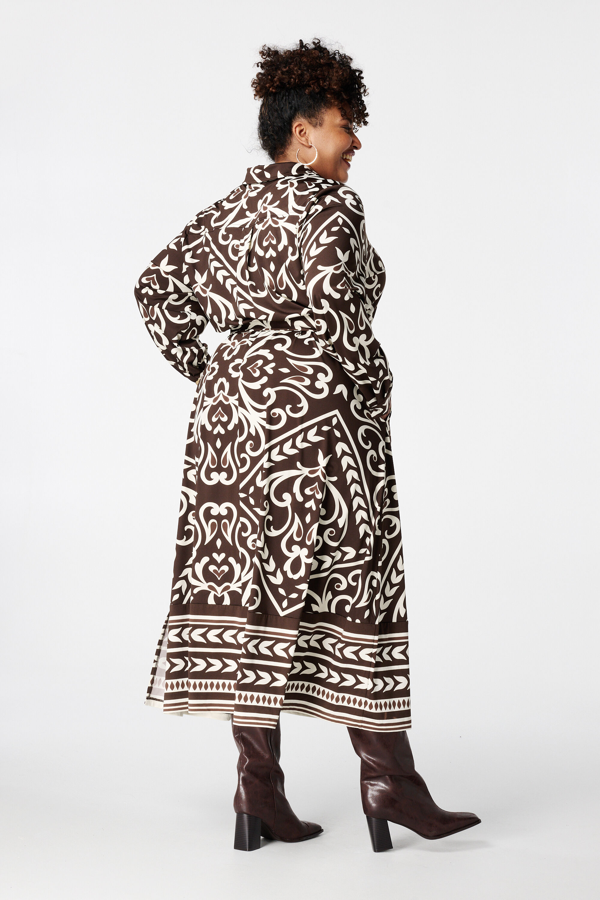 Kleid mit Paisley-Print und G&uuml;rtel image number 3