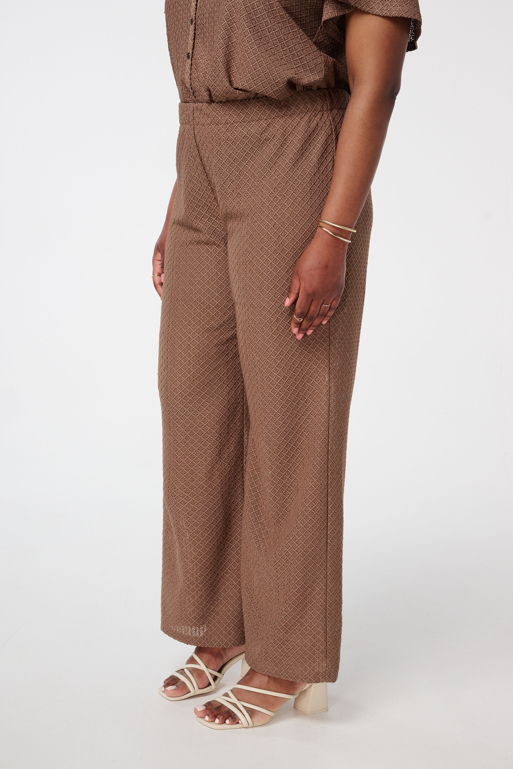 Hose mit gewebter Struktur image number 5