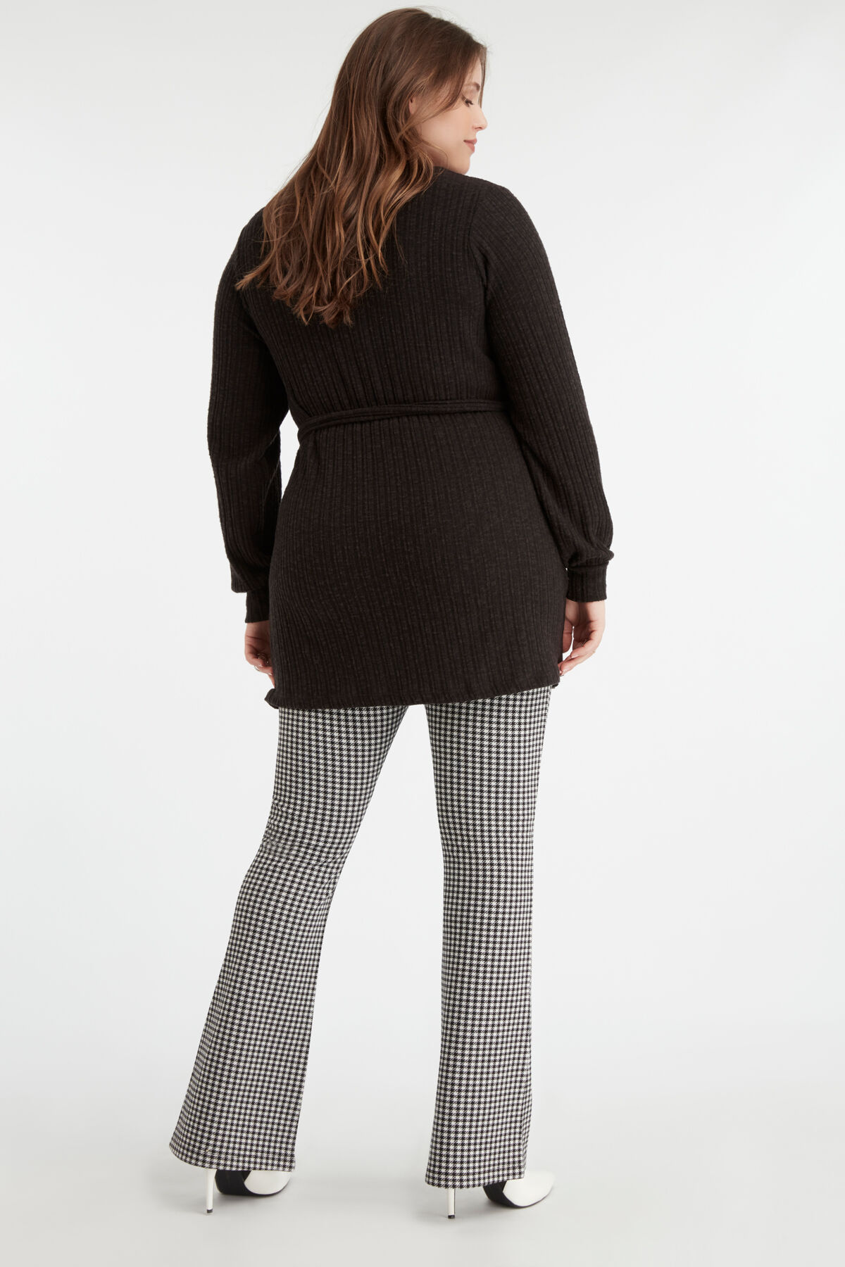 Langer, d&uuml;nner Pullover image number 4