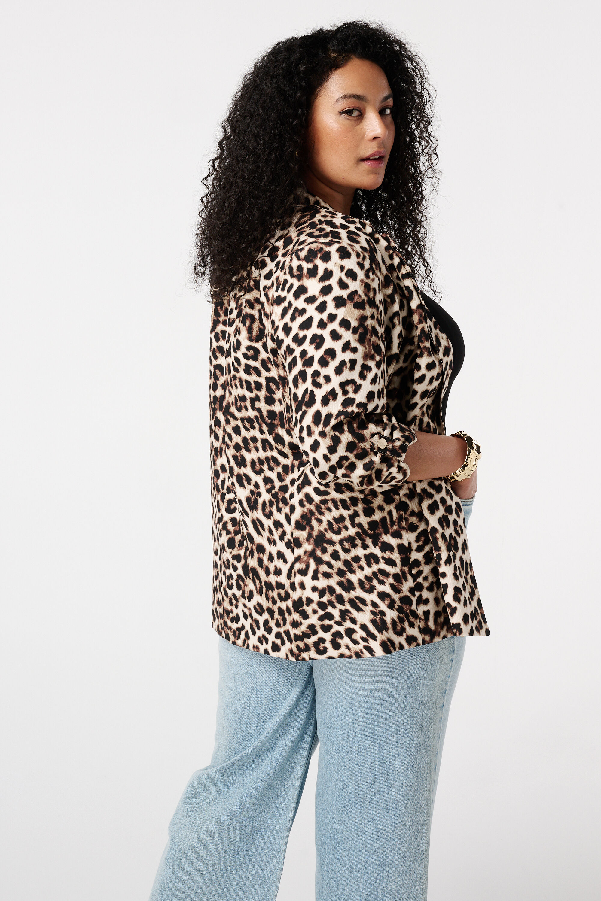 Blazer mit hochgekrempelten &Auml;rmeln image number 3