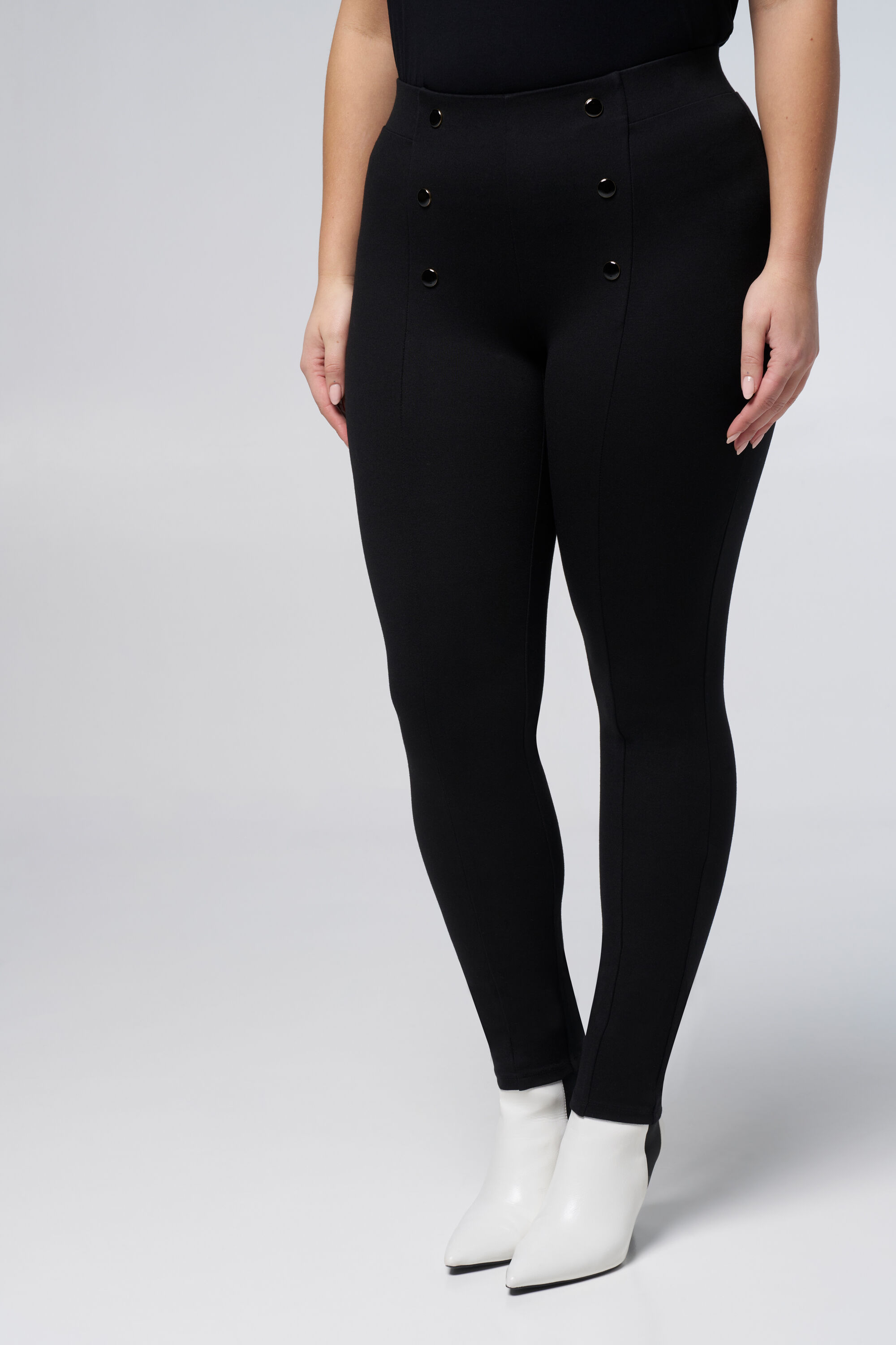 Tregging mit goldenen Kn&ouml;pfen image number 5