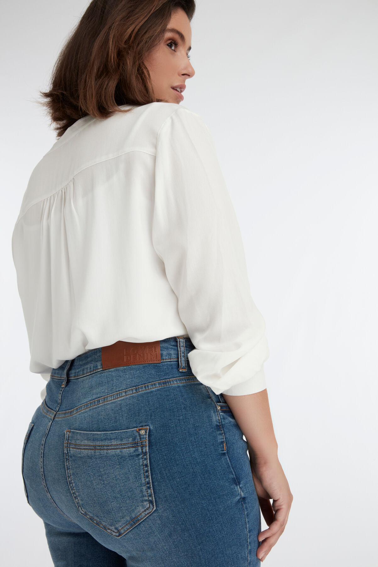 Slim-Leg Jeans IRIS  image number 4